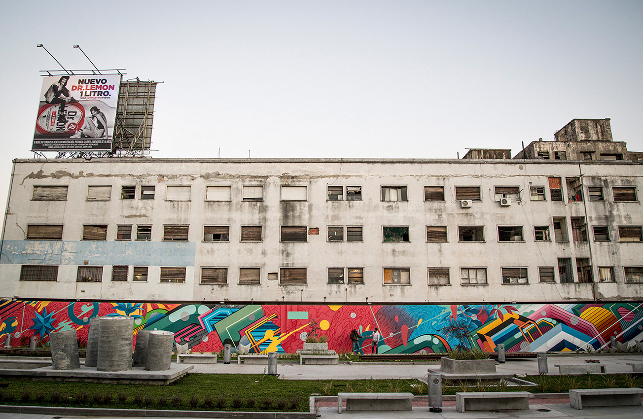Estación Aristobulo del Valle / Vivi Arte / Vicente Lopez 2015