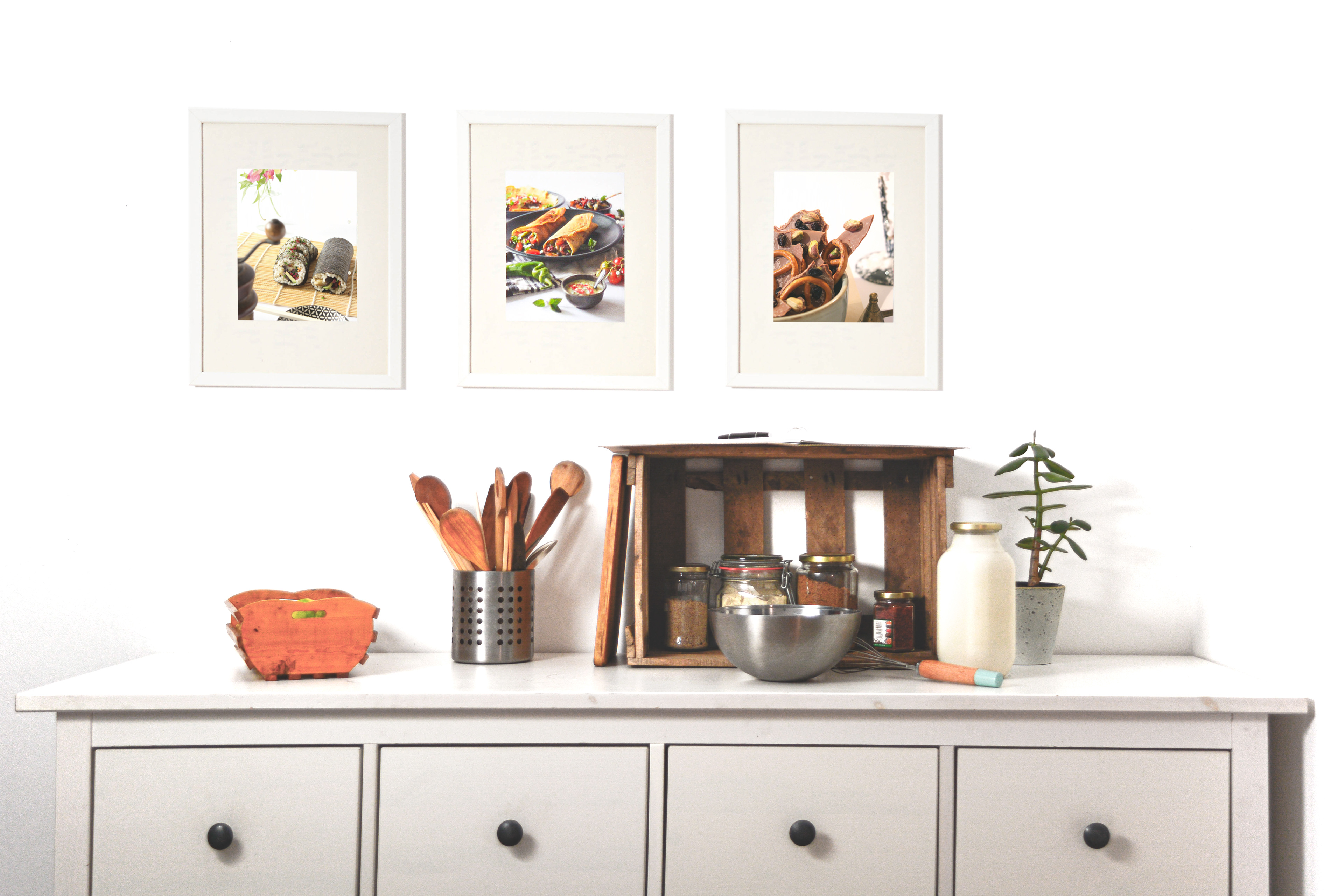 Seiten mit Food-Shots von KOCH WAS DRAUS als Fotoposter