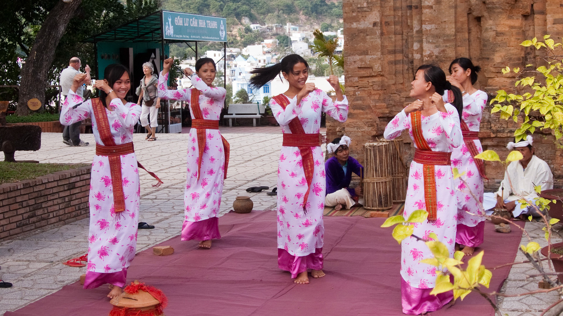 traditional dance of the Champa people, Nha Trang