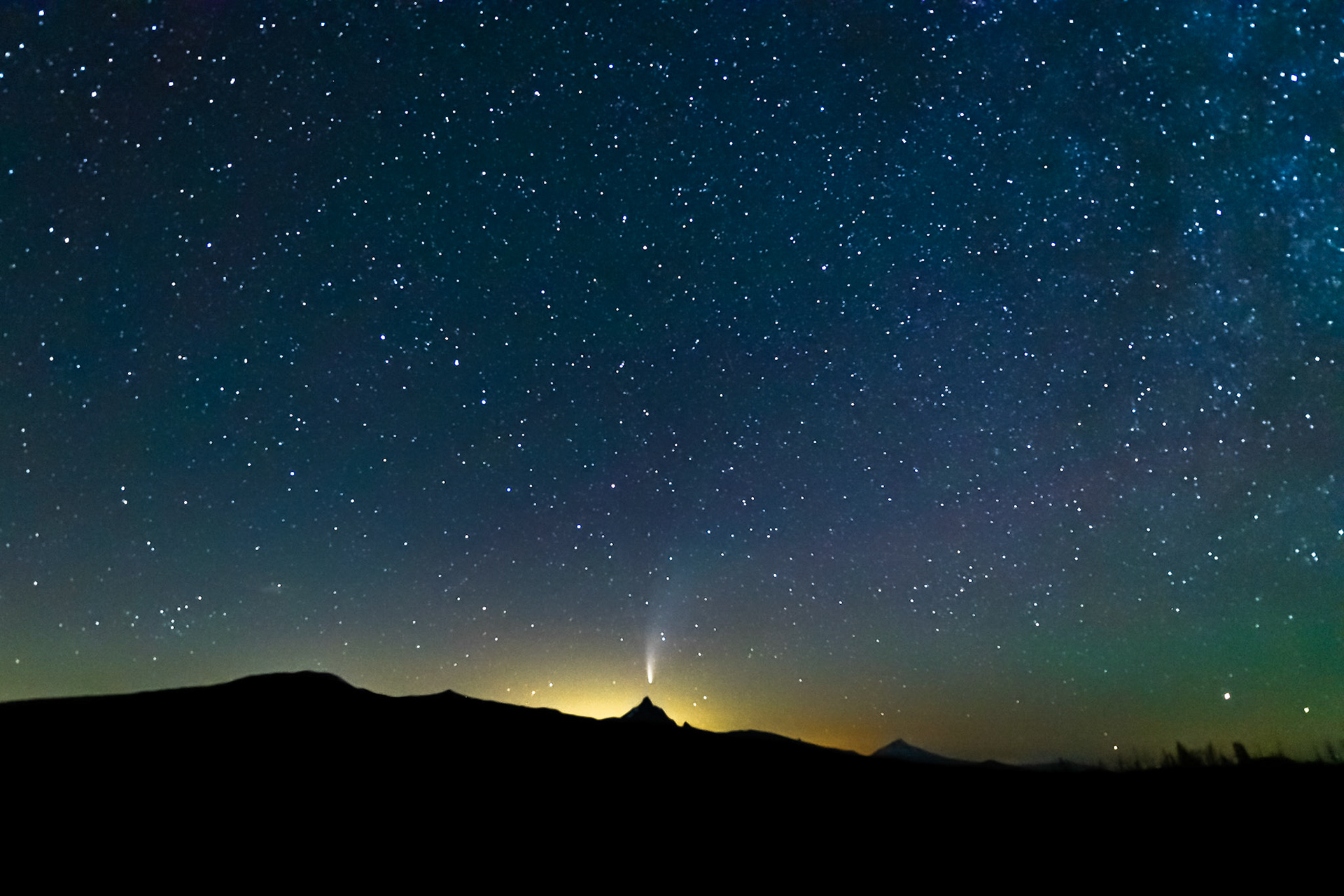 NEOWISE at Mt Washington  center about 12:30