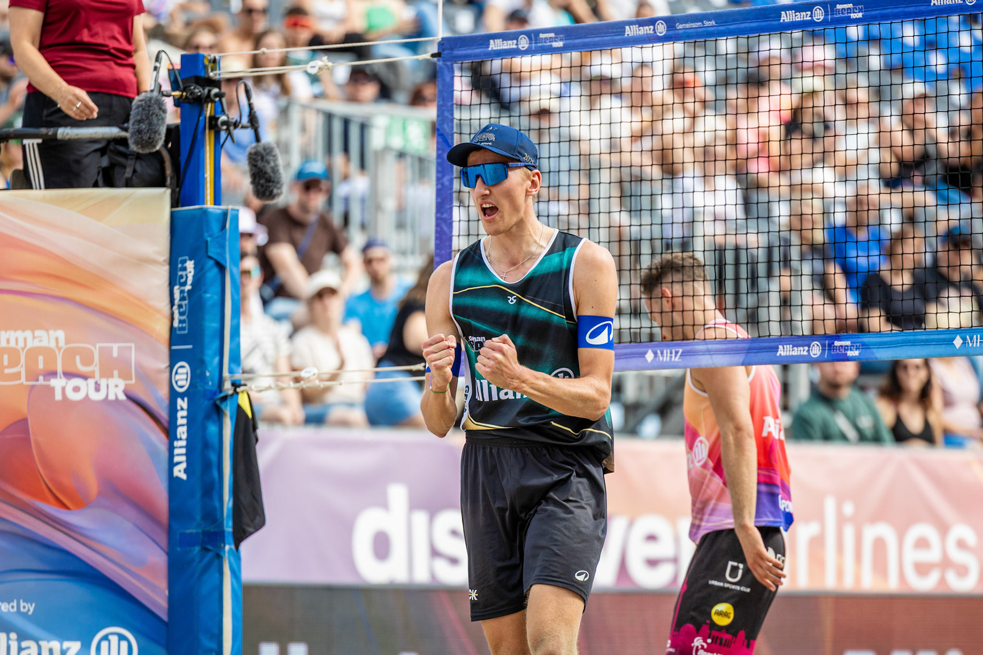 Momme Lorenz (1. Beachclub Kiel) jubelt