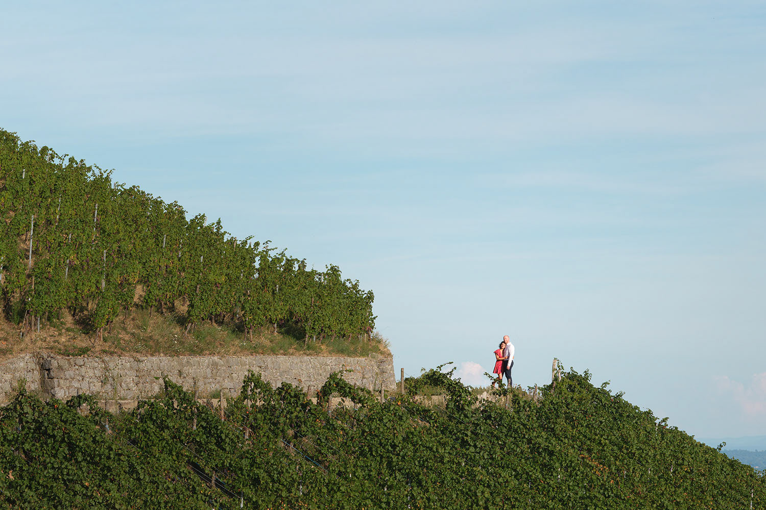 Séance fiançailles dans les vignes à Thann