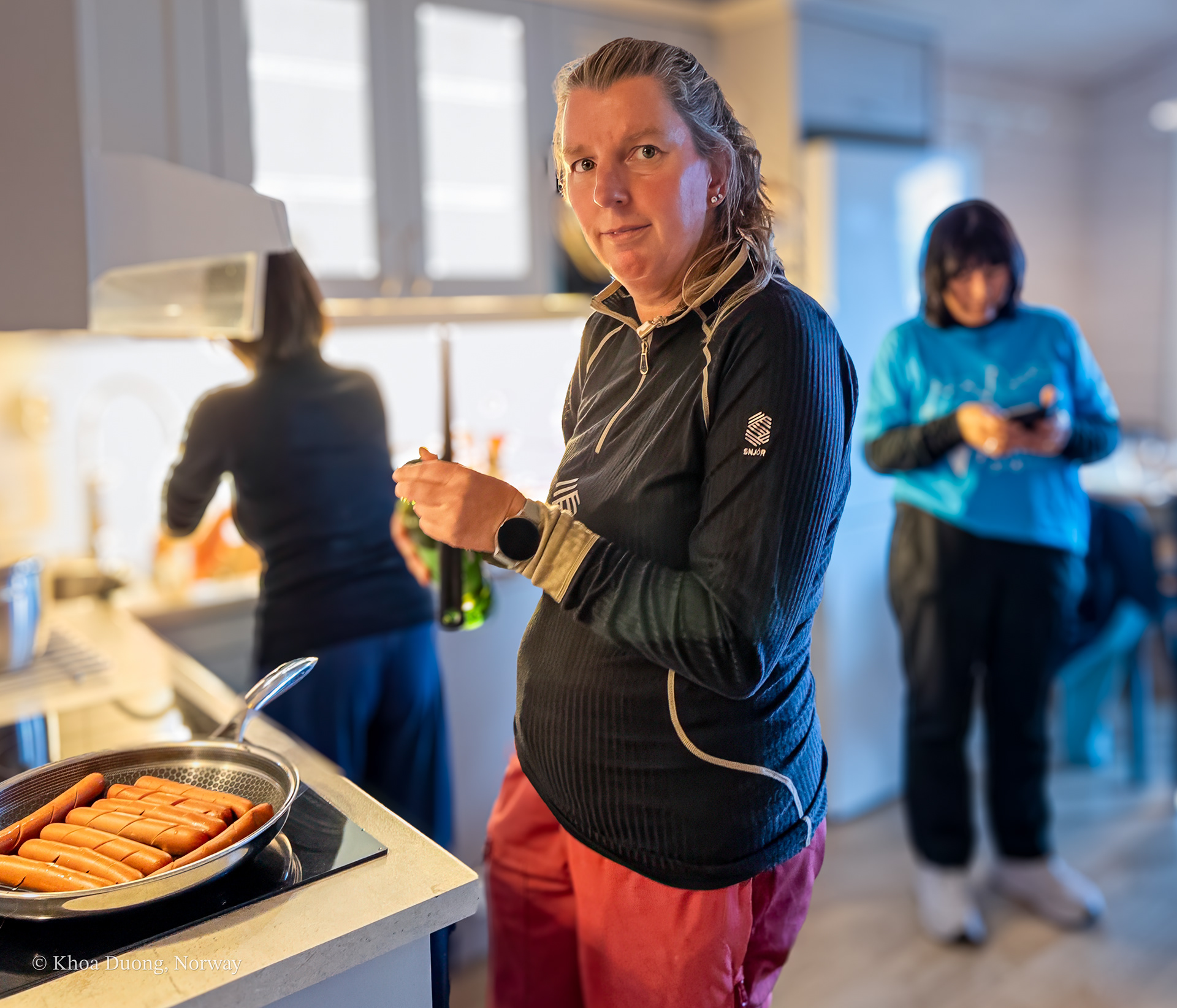 Synneva hjelper til