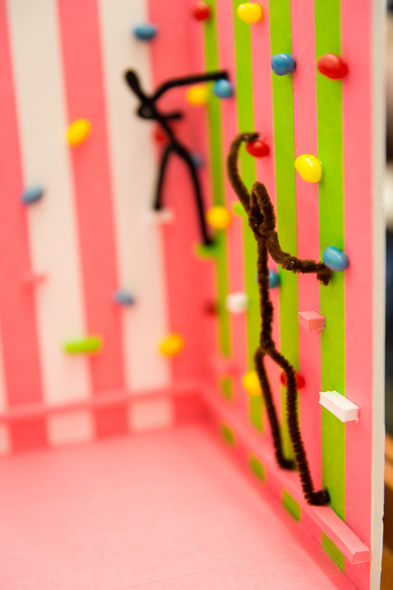 A small scale model to imitate the user experience