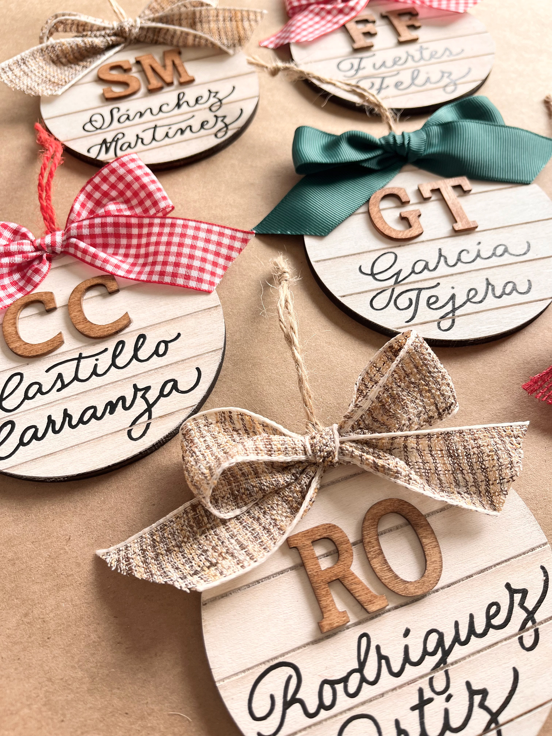 Ornamento de madera | RD$650