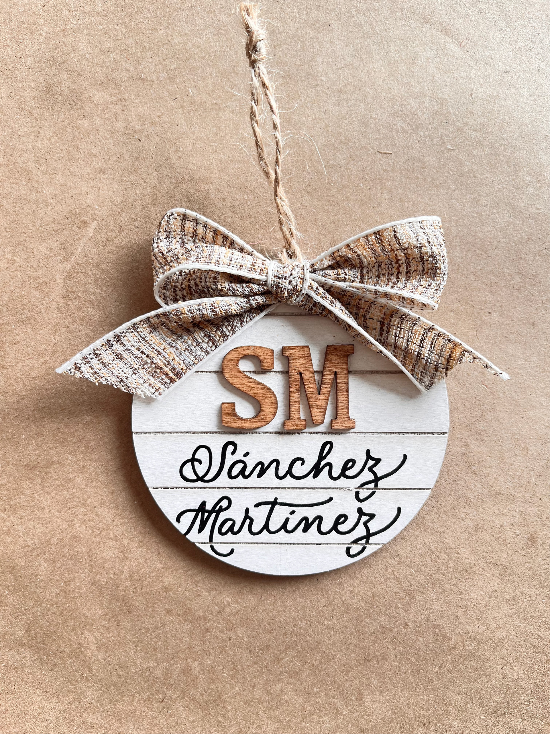 Ornamento de madera | RD$650