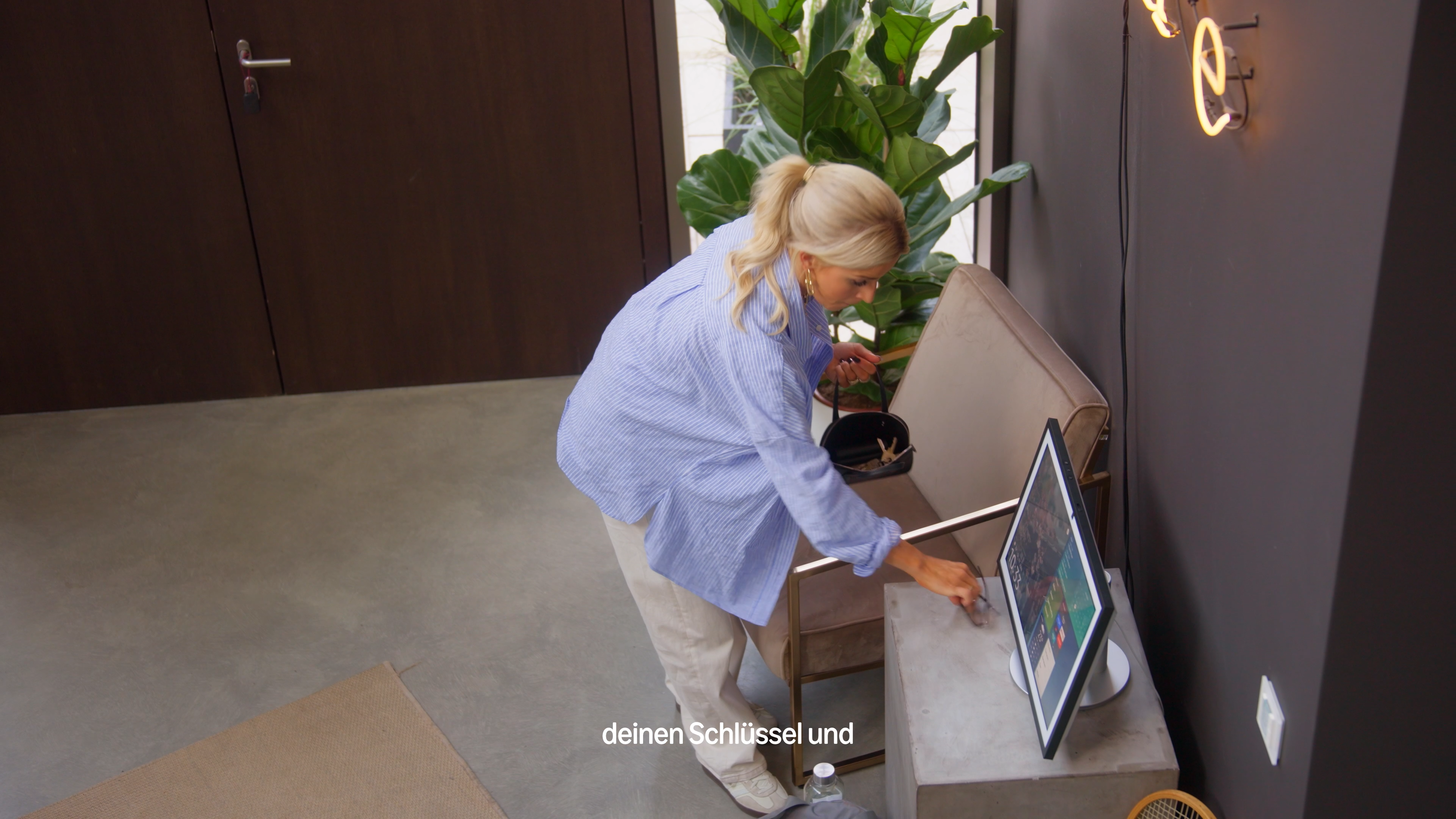 Amazon Alexa X Caro Daur