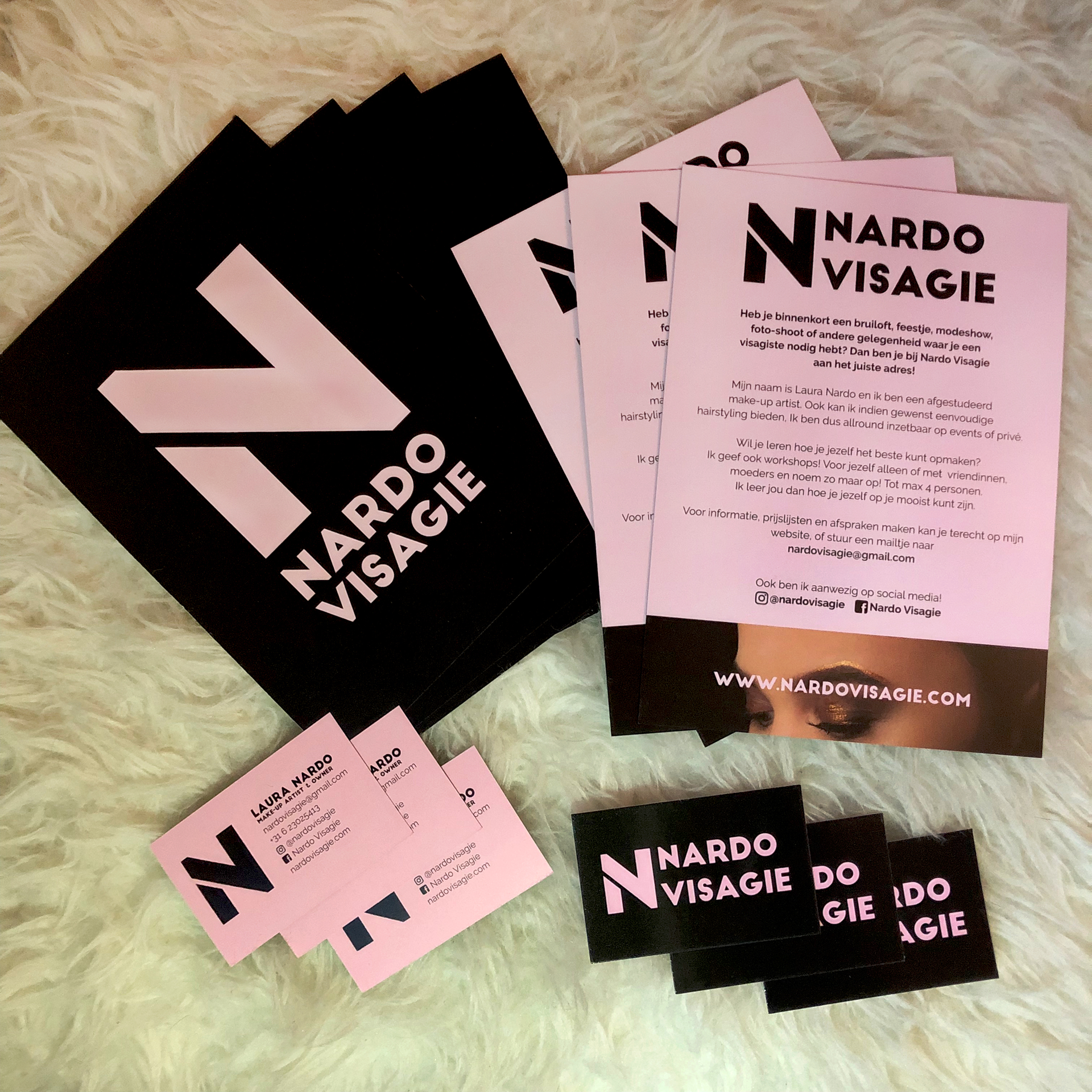 Flyers en businesscards