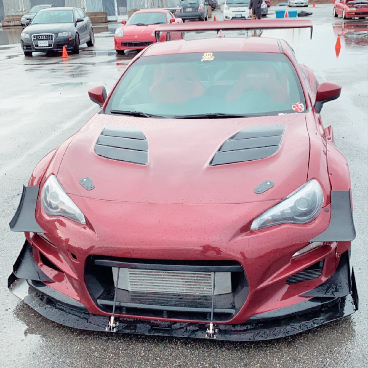 Front view of the installed front canards V2/splitter.