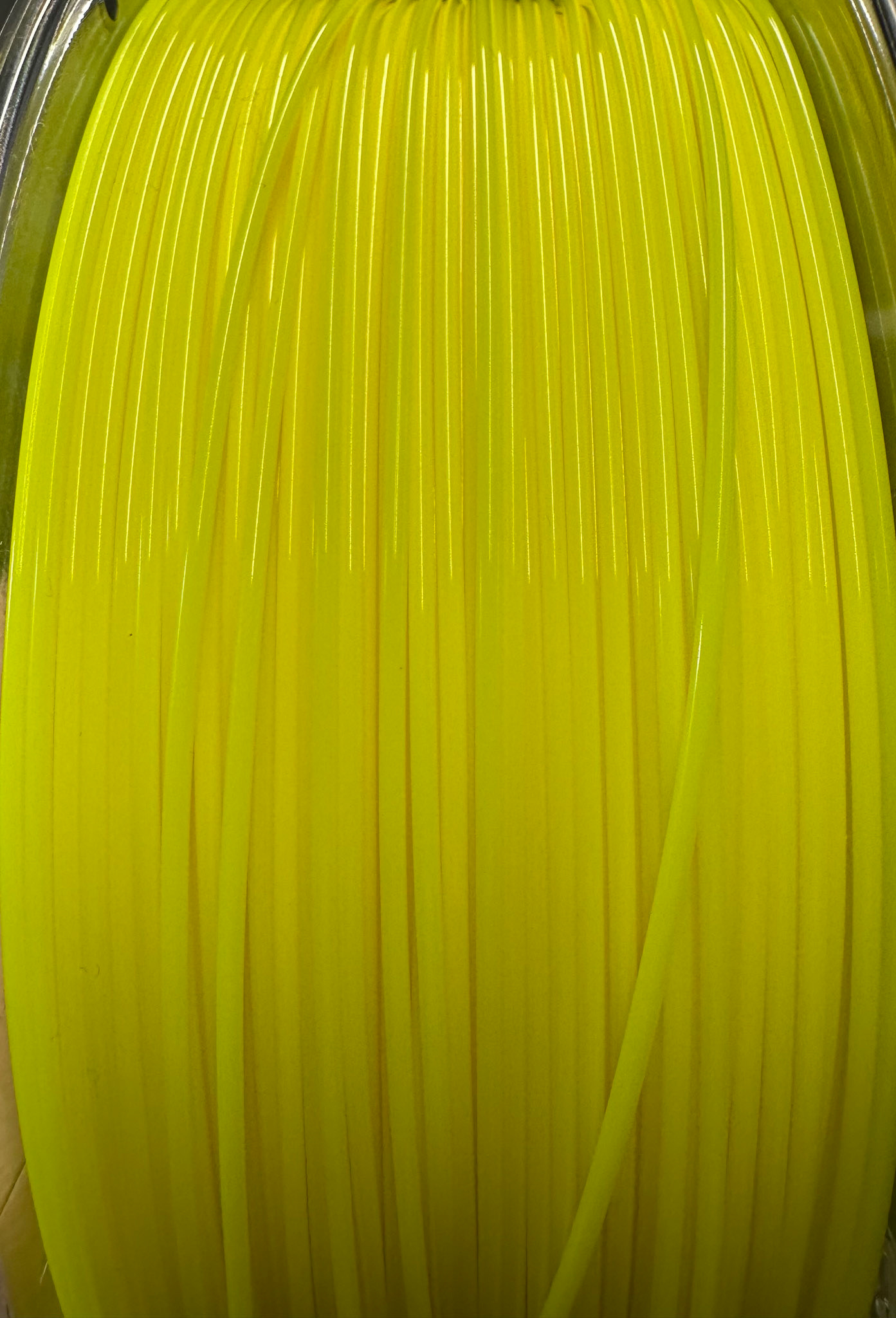012 NEON GELB