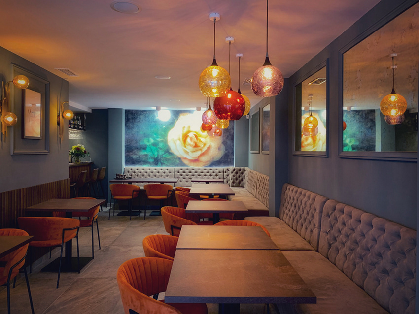 La Traviata, Puerto de la Duquesa, Manilva by Studio Red Dog House