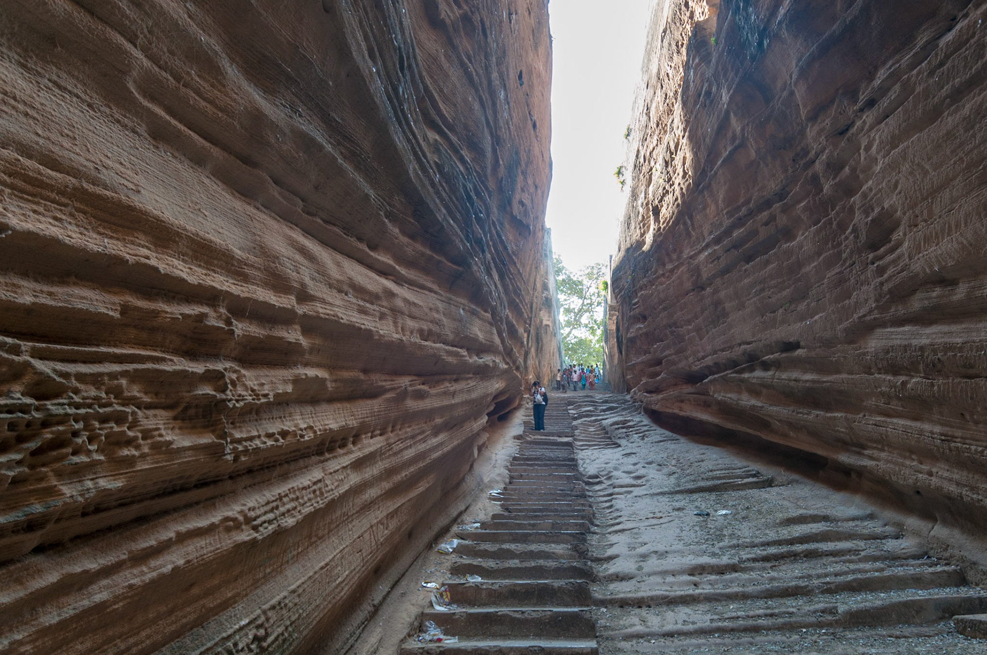 Adi Kadi Vav