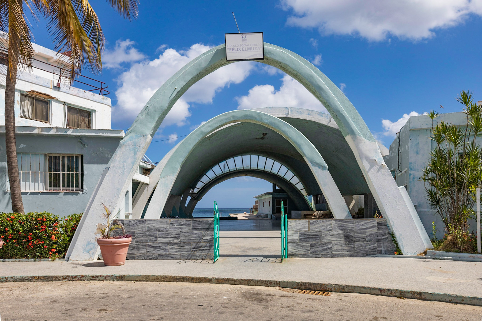 Tropicana Club