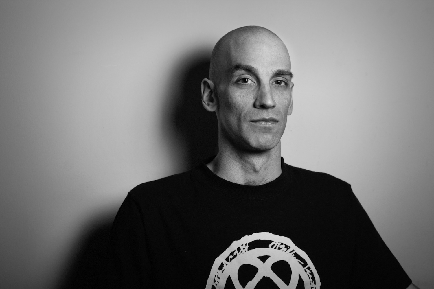 DJ press shot portrait by PM Photo & Design