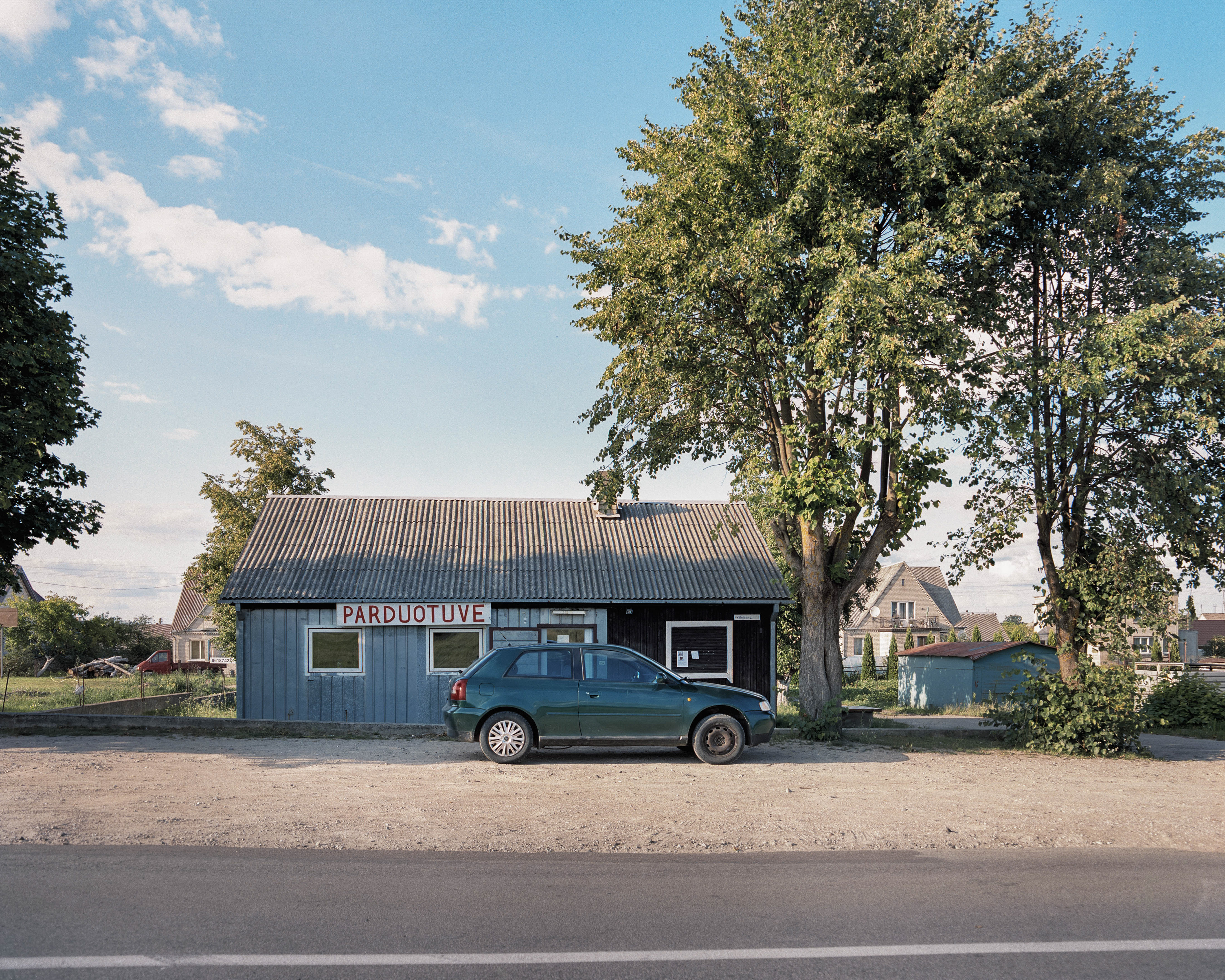 KALVELIŲ PARDUOTUVĖ 54°38'11.4"N 25°40'35.5"E 2019.07.15 19:22