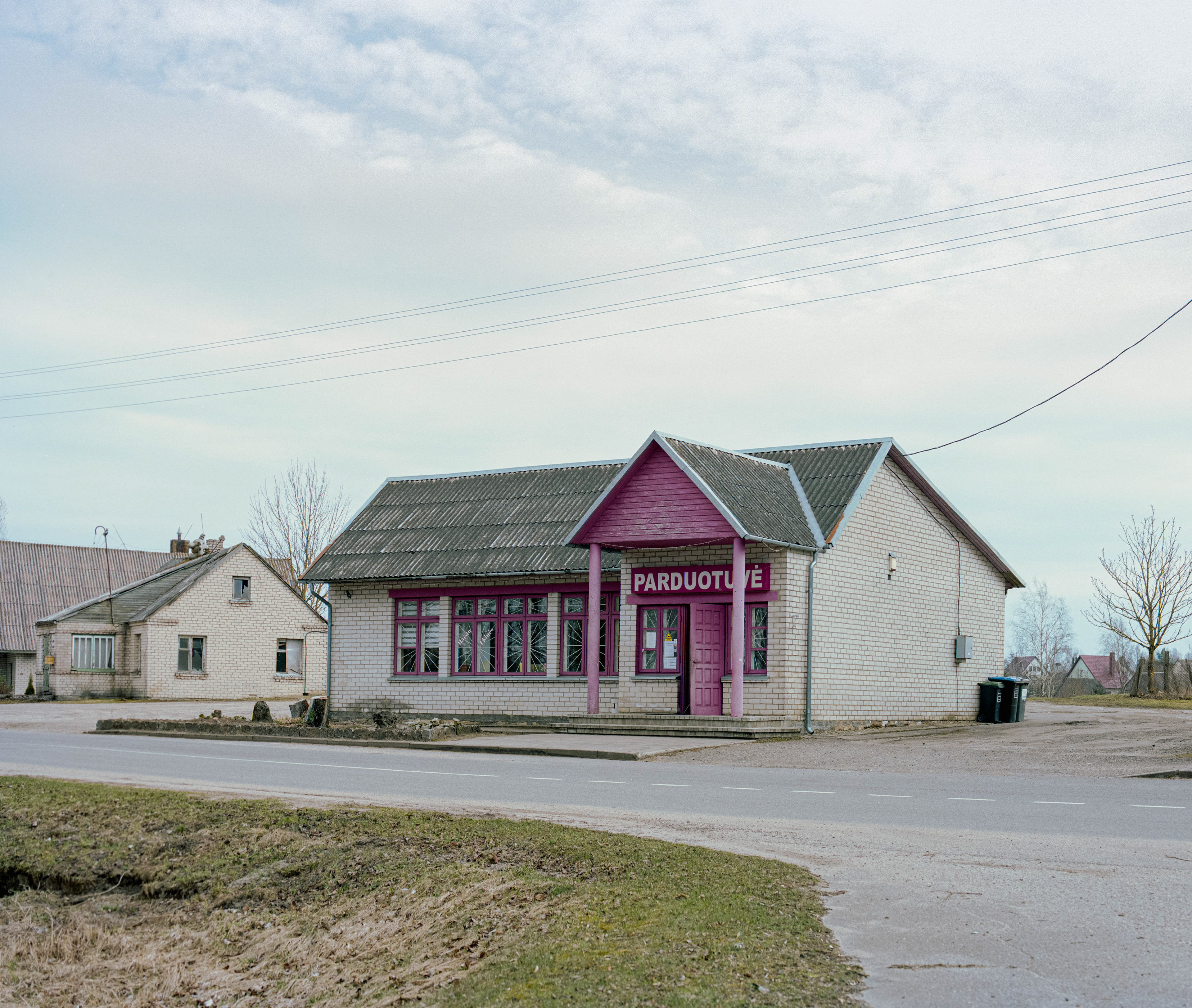 POžERĖS PARDUOTUVĖ