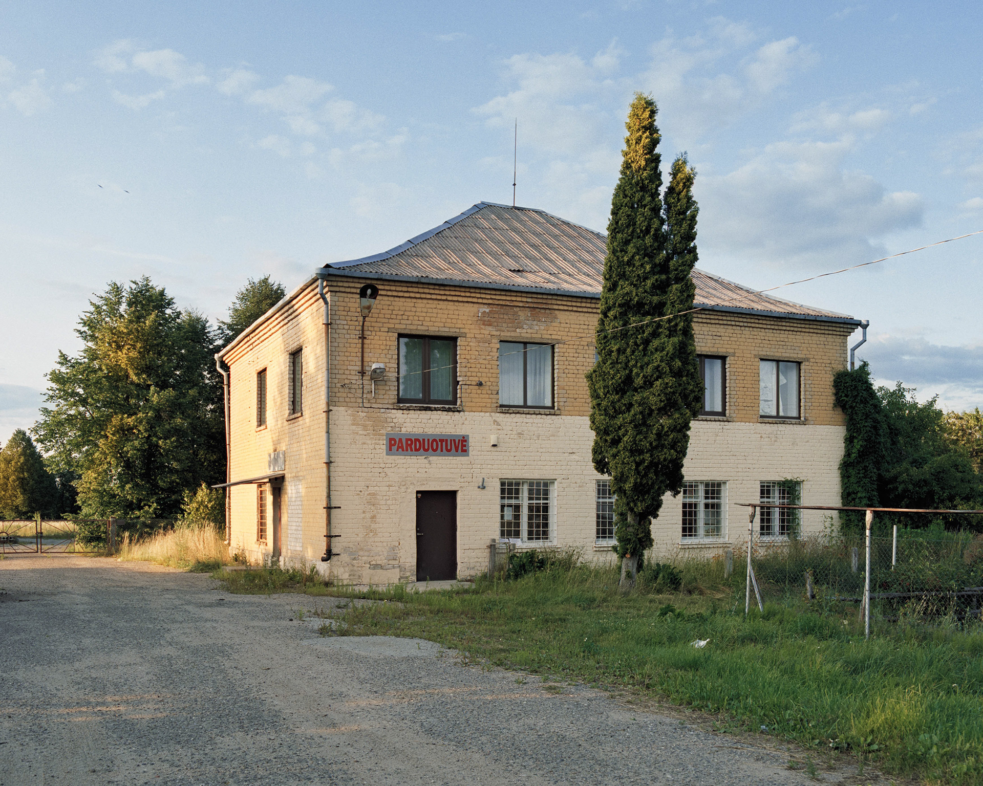 PUNŽONIŲ PARDUOTUVĖ 54°51'53.5"N 25°41'07.2"E 2019.07.15 20:28