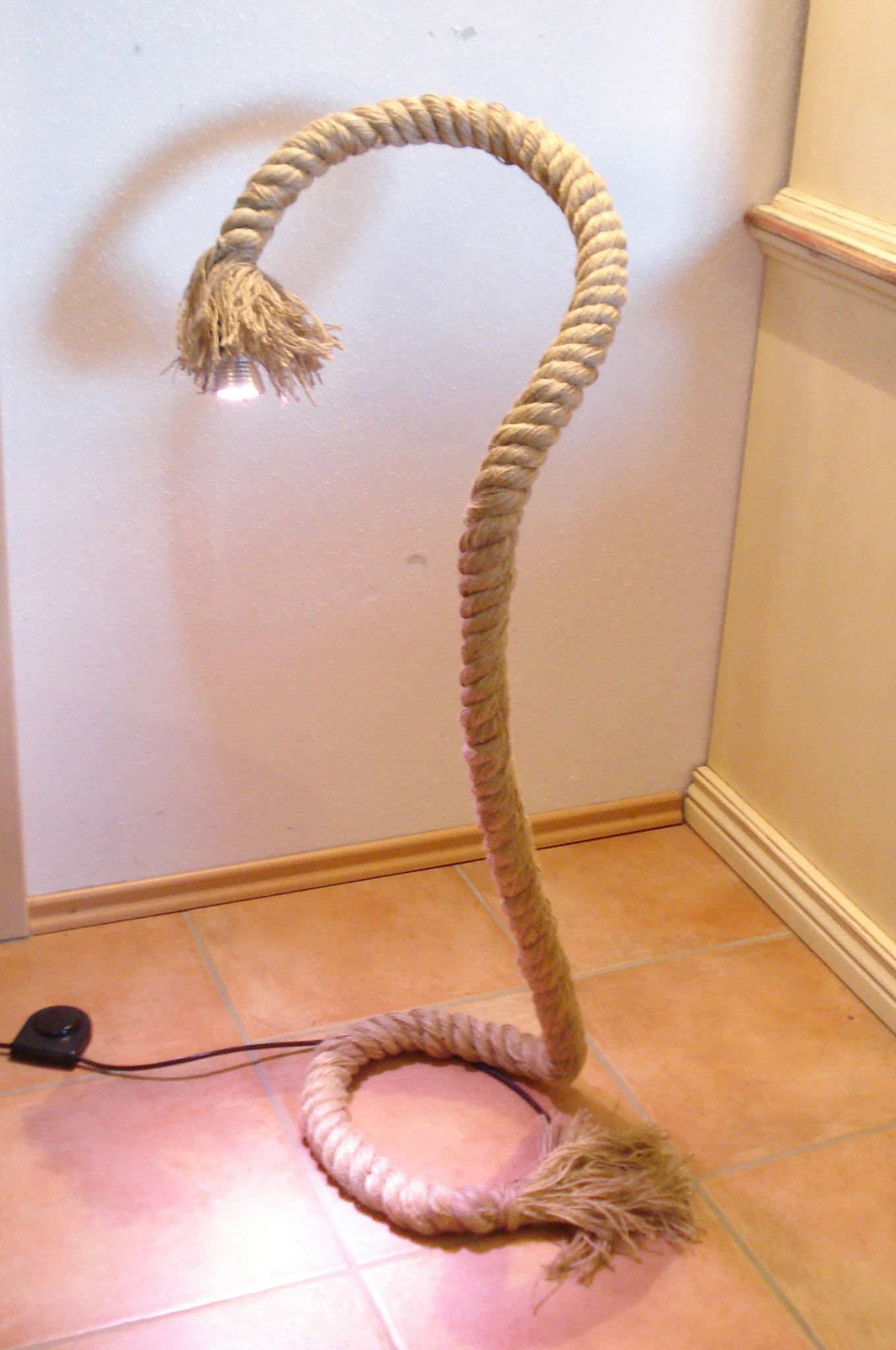 Ship rope lamp