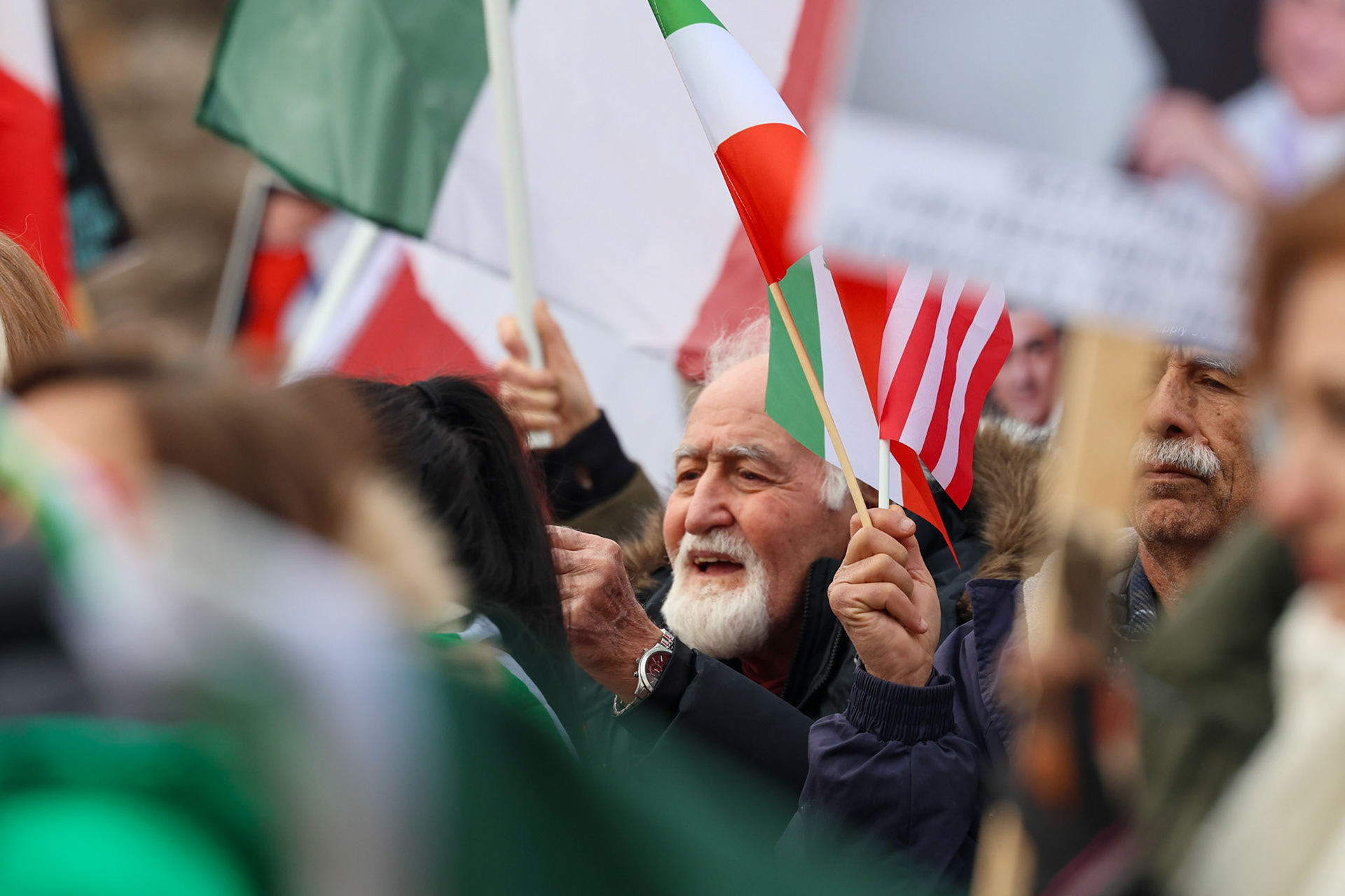 January 3, 2026, The White House, Washington, D.C., USA. Iranian demonstrators protest against Iran’s ruling regime during a rally outside the White House in Washington, D.C. Protesters waved Iranian, Israeli, and United States flags and held posters of the former Shah of Iran while calling for regime change and expressing solidarity with Israel and the American people. Photo credit: Robyn Stevens Brody/Sipa USA.