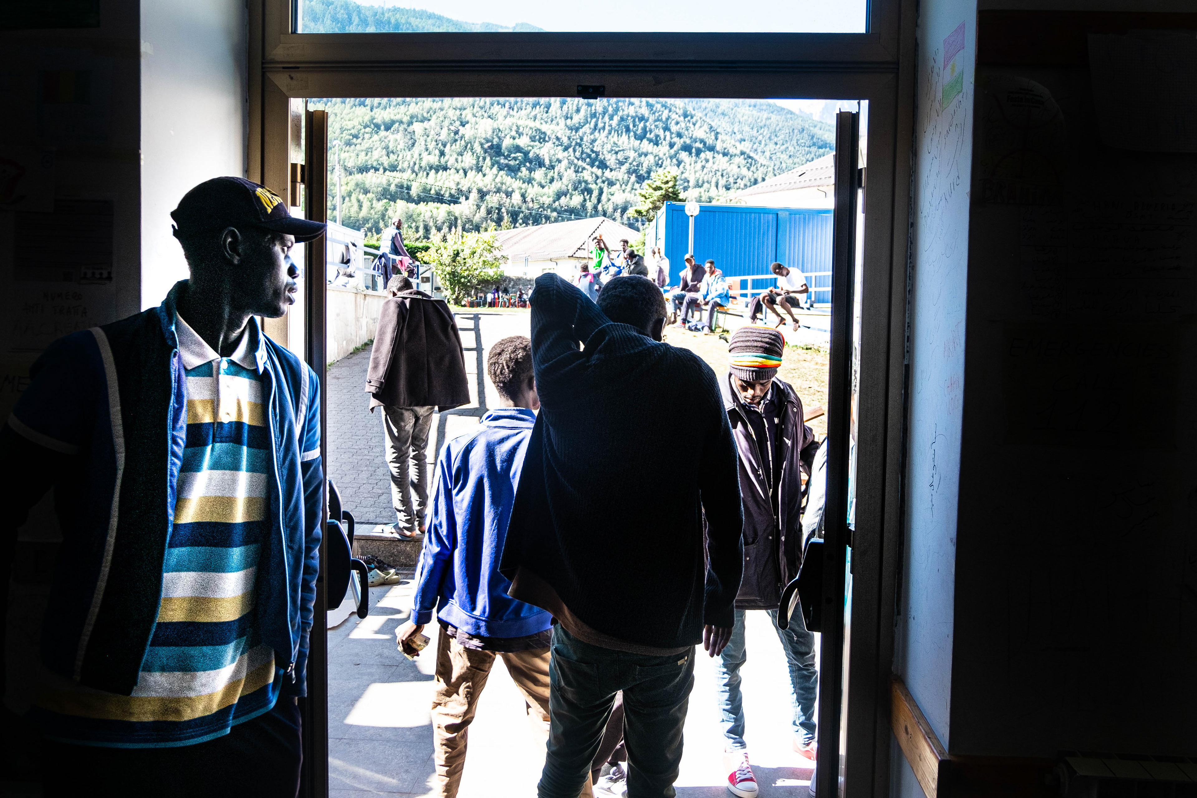 Migrants close to Monginevro border - Italia