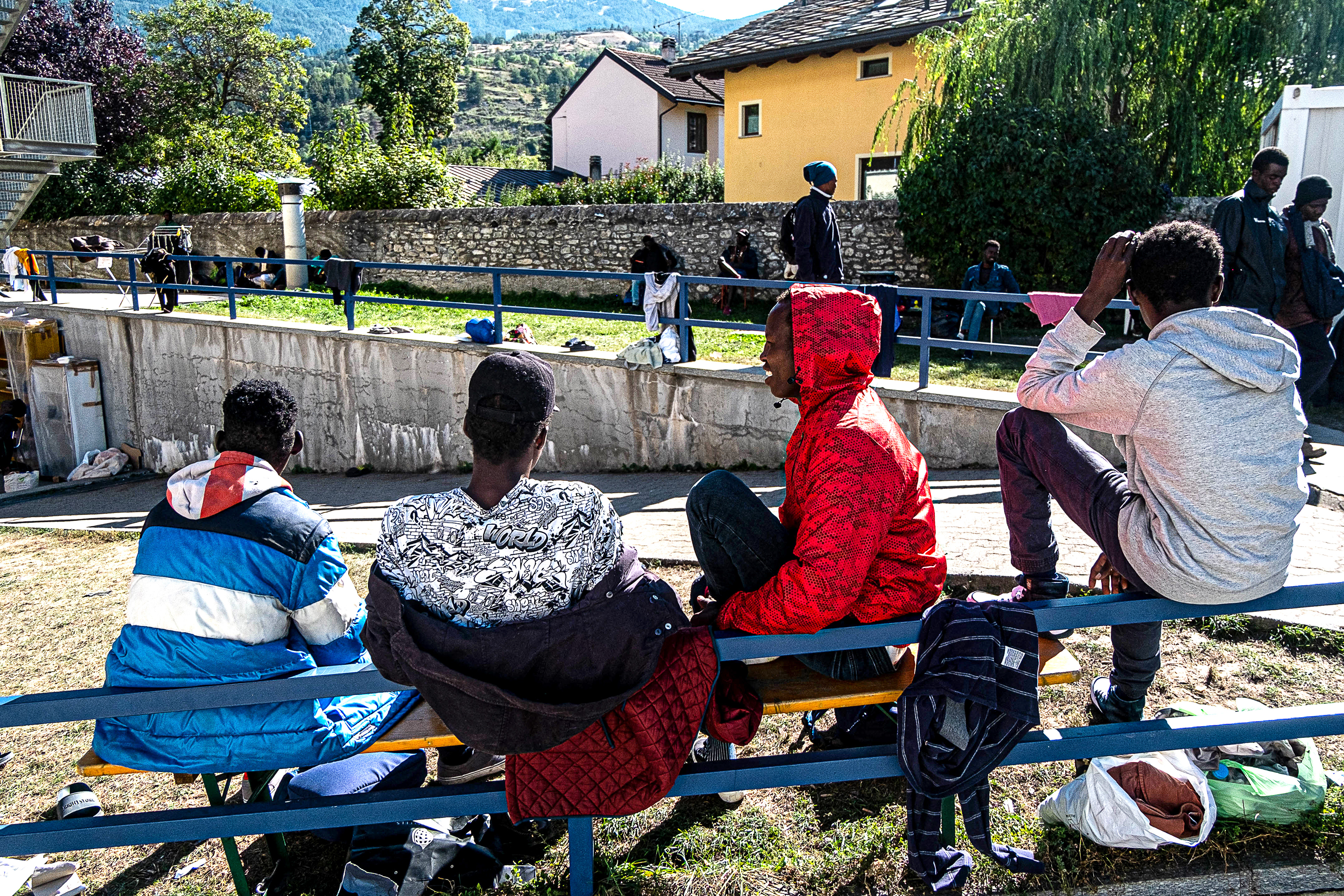 Migrants close to Monginevro border - Italia