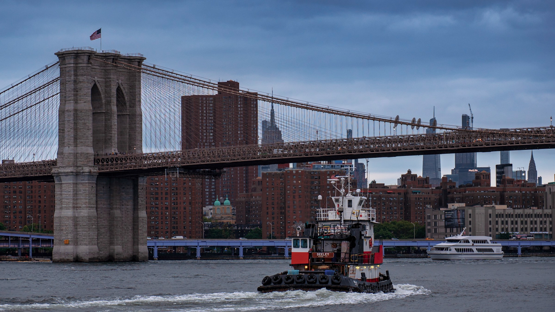 Hudson Tug, Hudson River