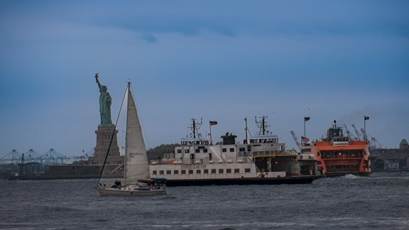 Sailing, Hudson River