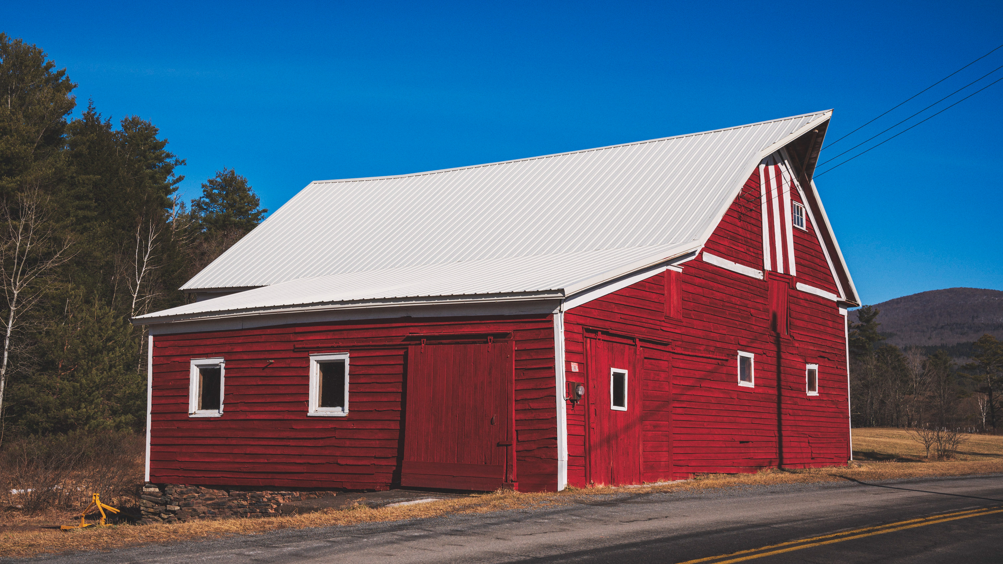 Maple Crest Barn