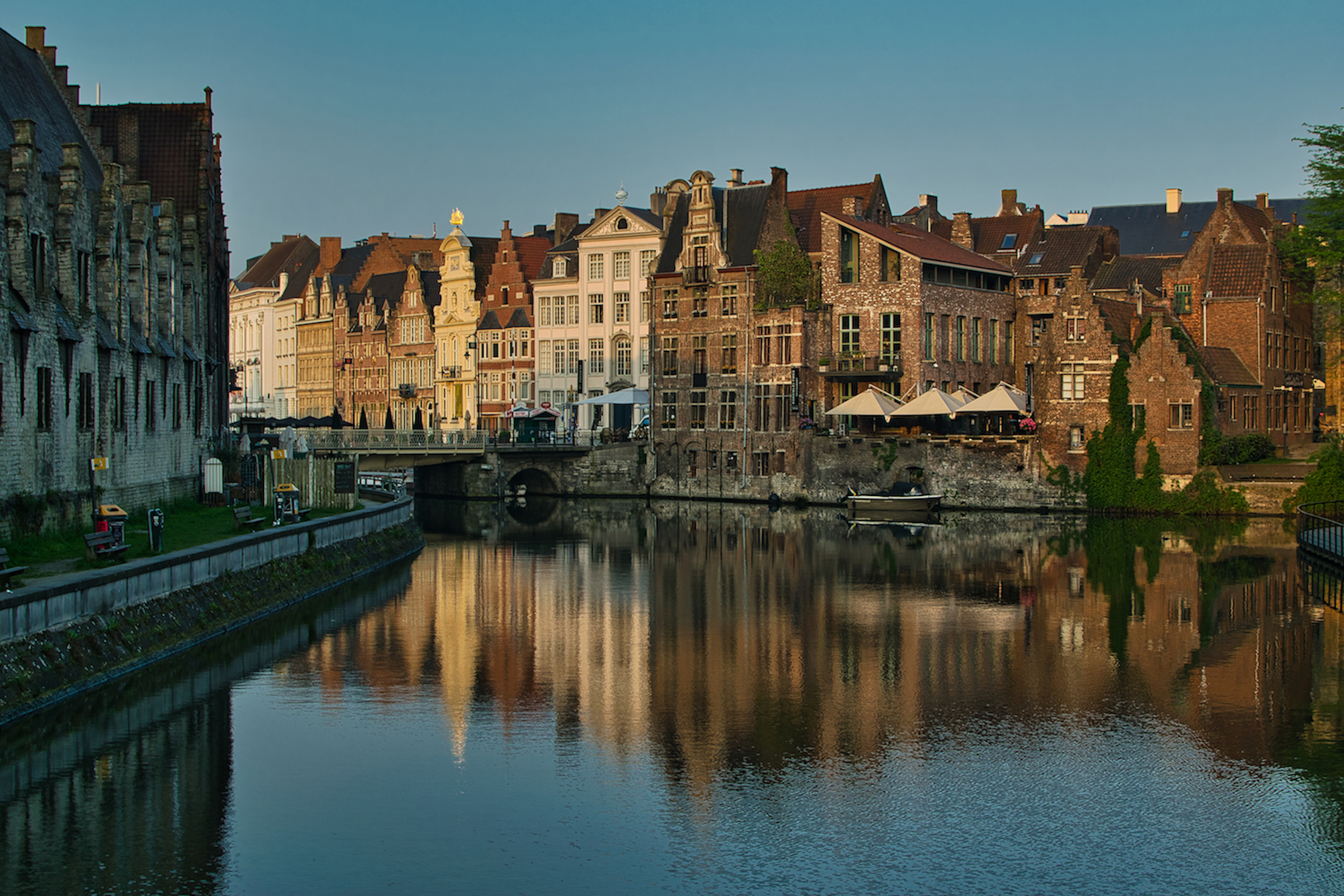 Morning Stillness, Amsterdam