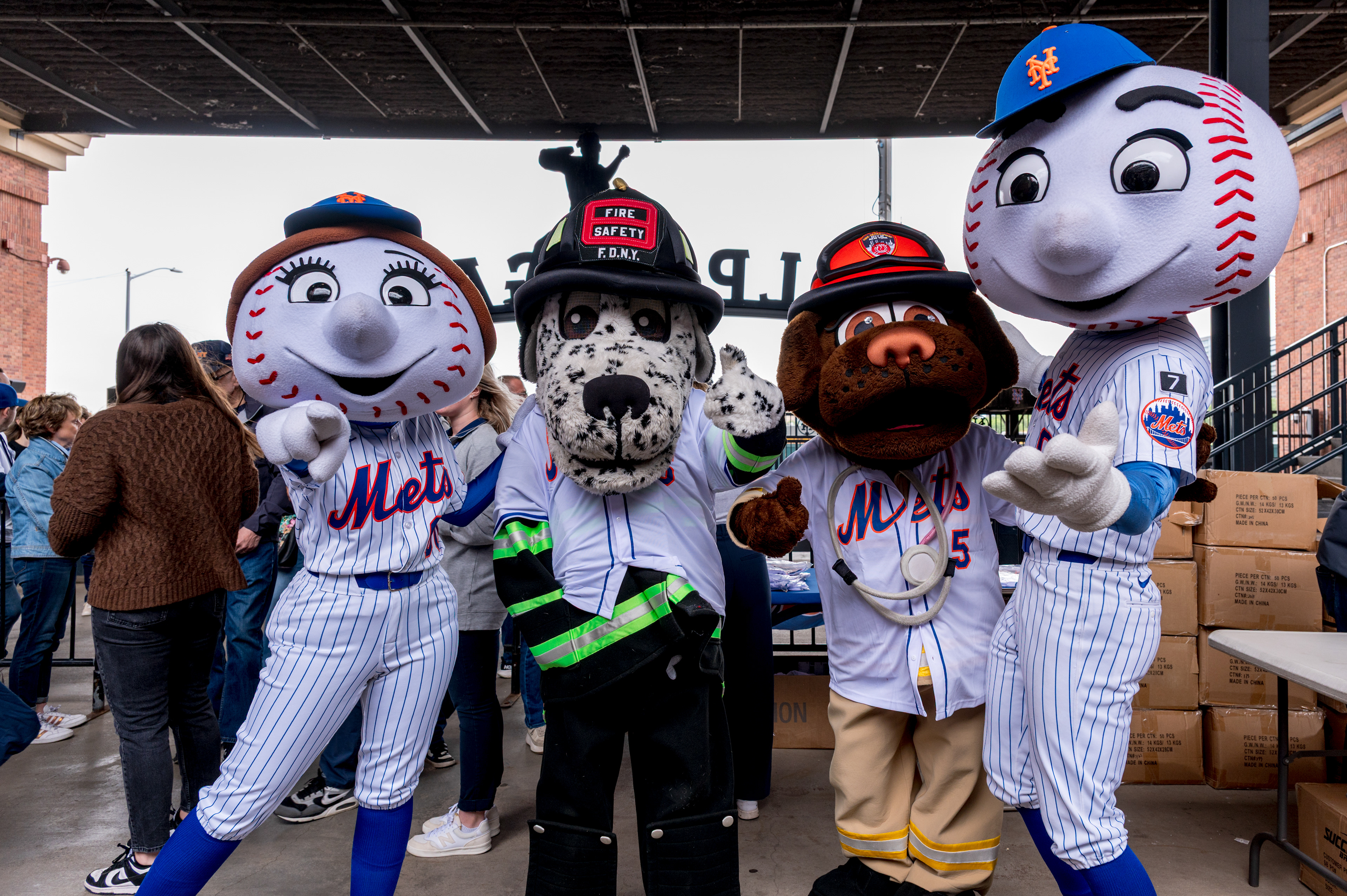 Mr. & Mrs. Met meet Fire Safety Mascots