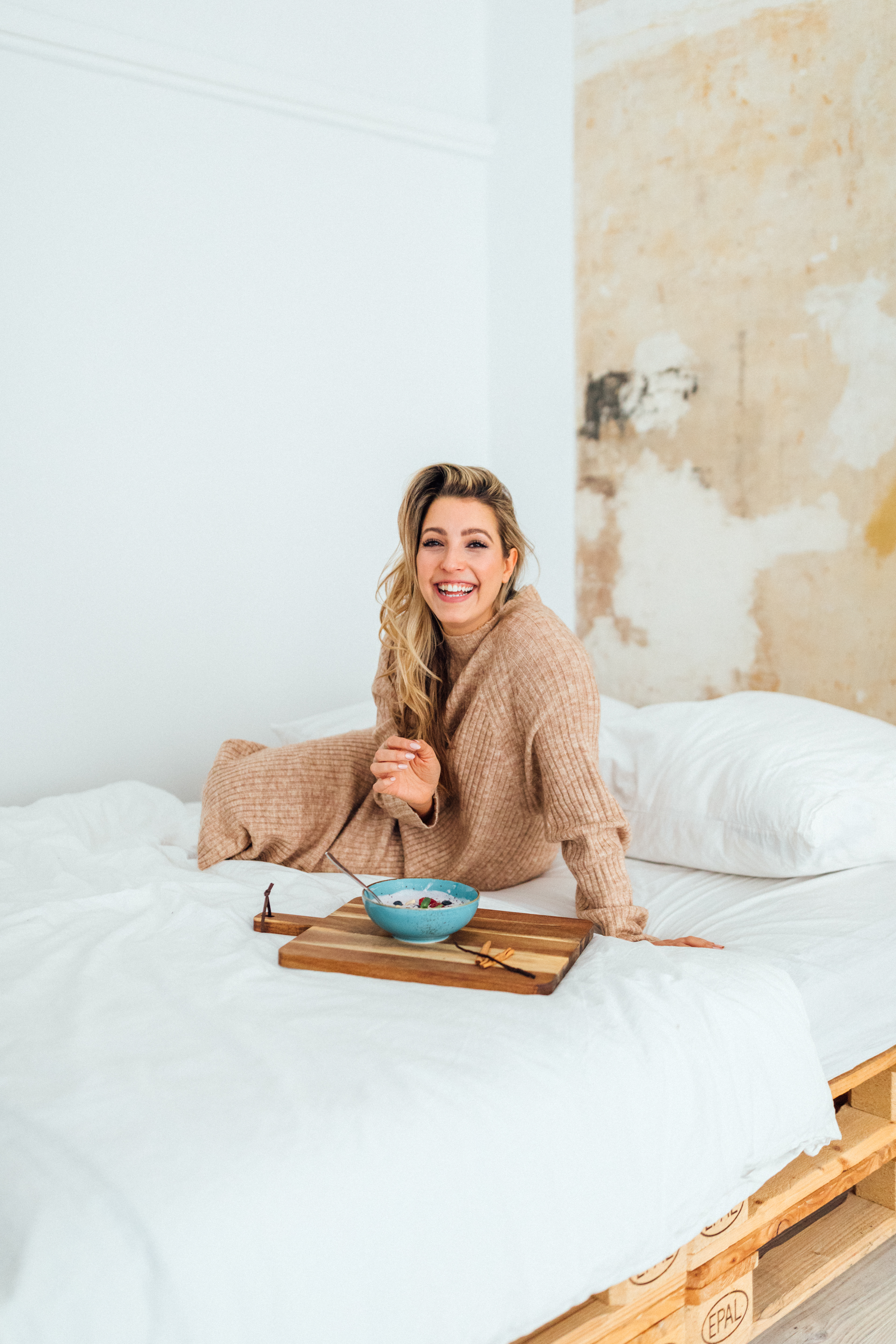 Almased-Produkt perfekt in Szene gesetzt – hochwertige Fitness- und Ernährungsfotografie von Marc Schiele.