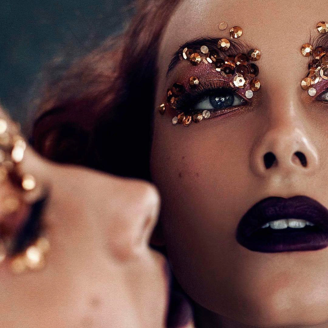 Photograph: Dariane Sanche / Model: Sabrina Pagé / Makeup: Marika d'auteuil