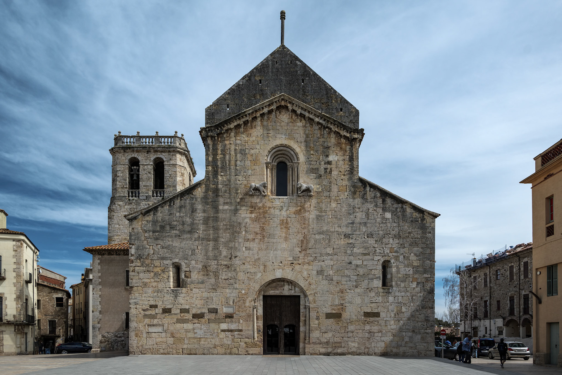Sant Pere de Besalú