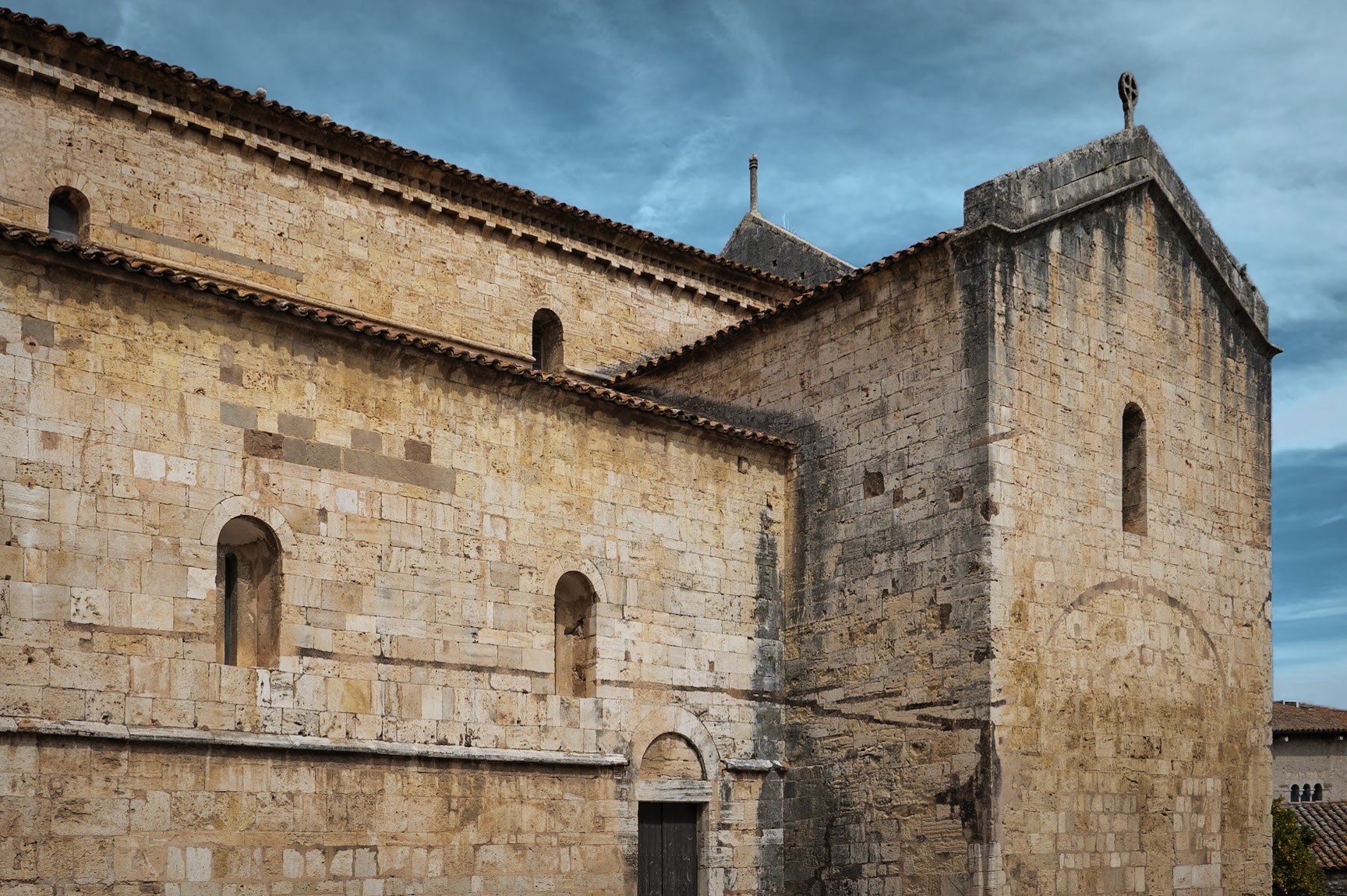 Sant Pere de Besalú