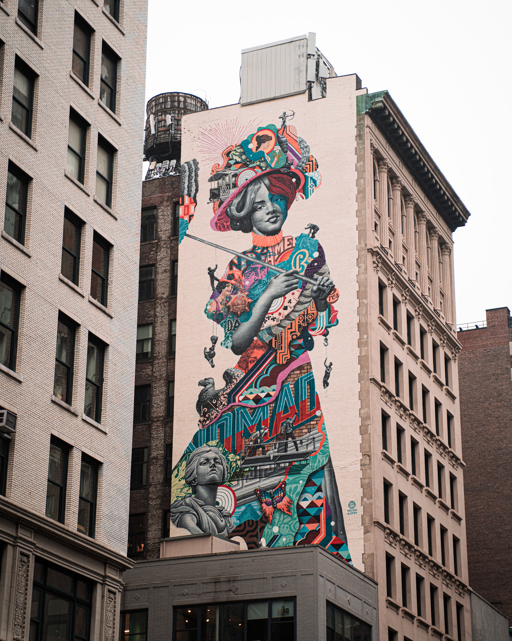 The Gilded Lady mural (NY)
