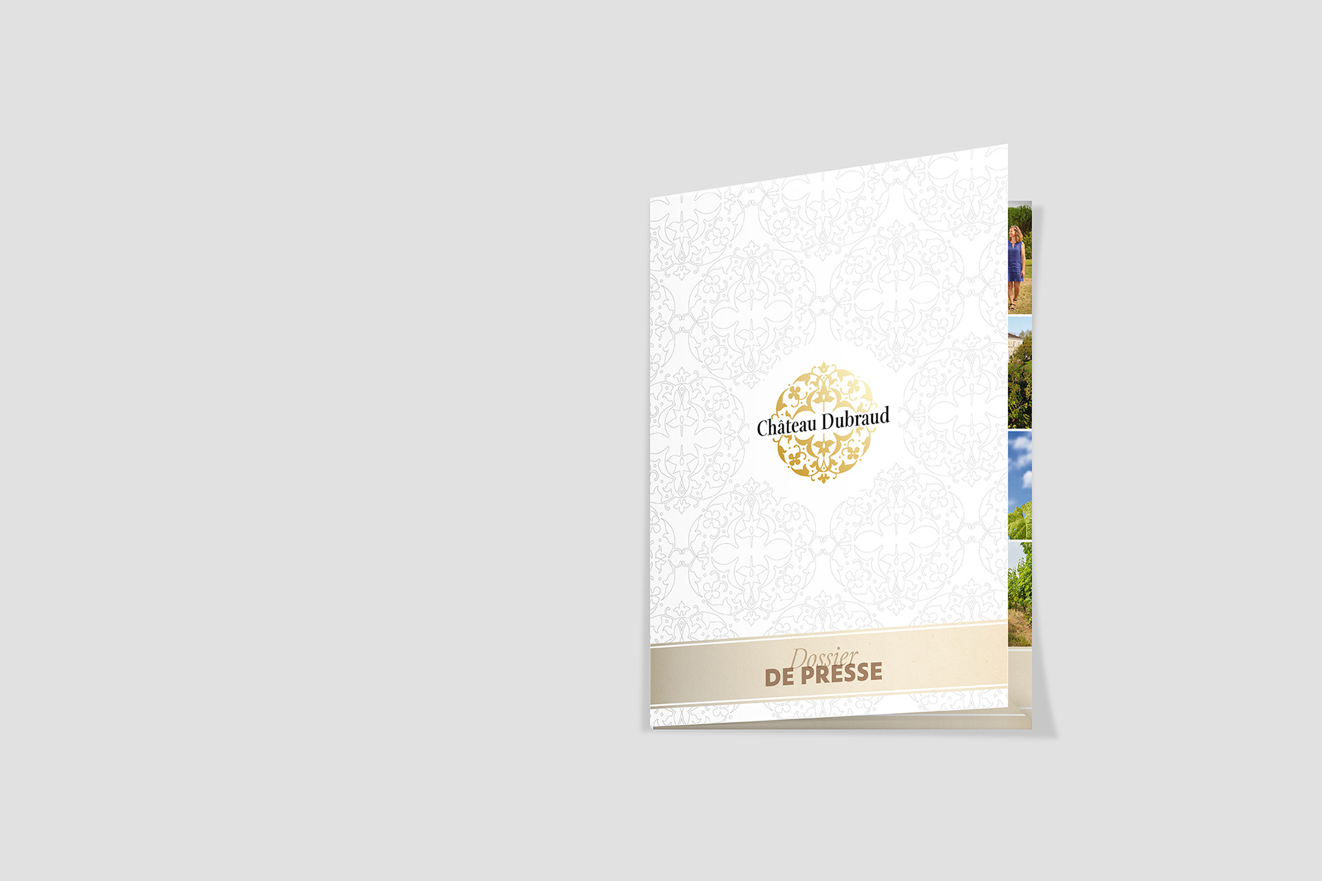 chemise à rabats - dossier de presse