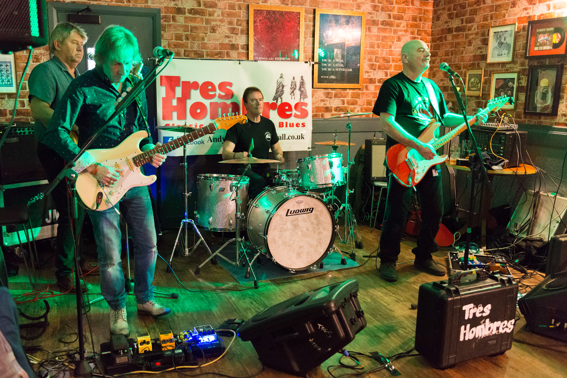 Tres Hombres perform at The Albion, Penarth, 15/12/17. Band Members include Andy Berry, John Morris, Robert Bennett and Wayne Evans.