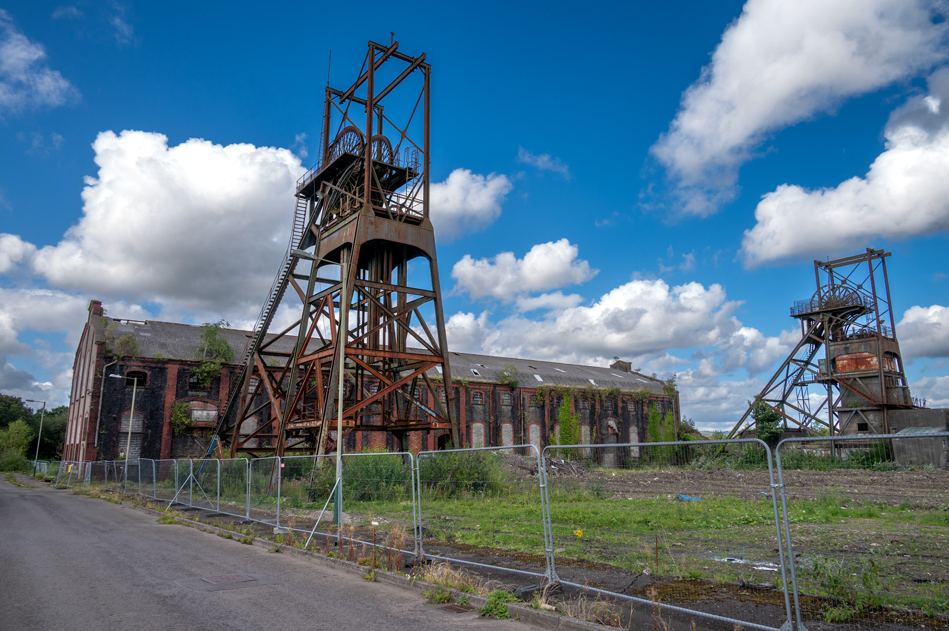 The now derelict pithead gear and winding house at Penallta Colliery, Ystrad Mynach.