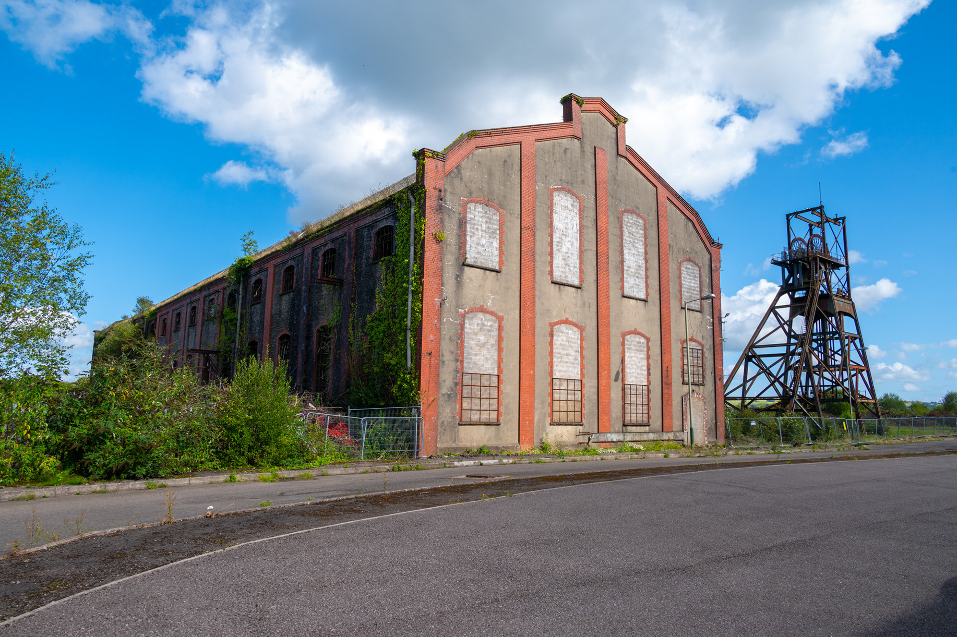 The now derelict pithead gear and winding house at Penallta Colliery, Ystrad Mynach.