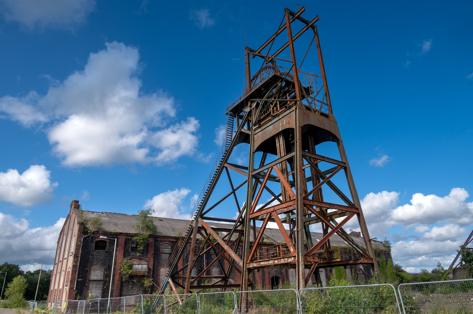 The now derelict pithead gear and winding house at Penallta Colliery, Ystrad Mynach.