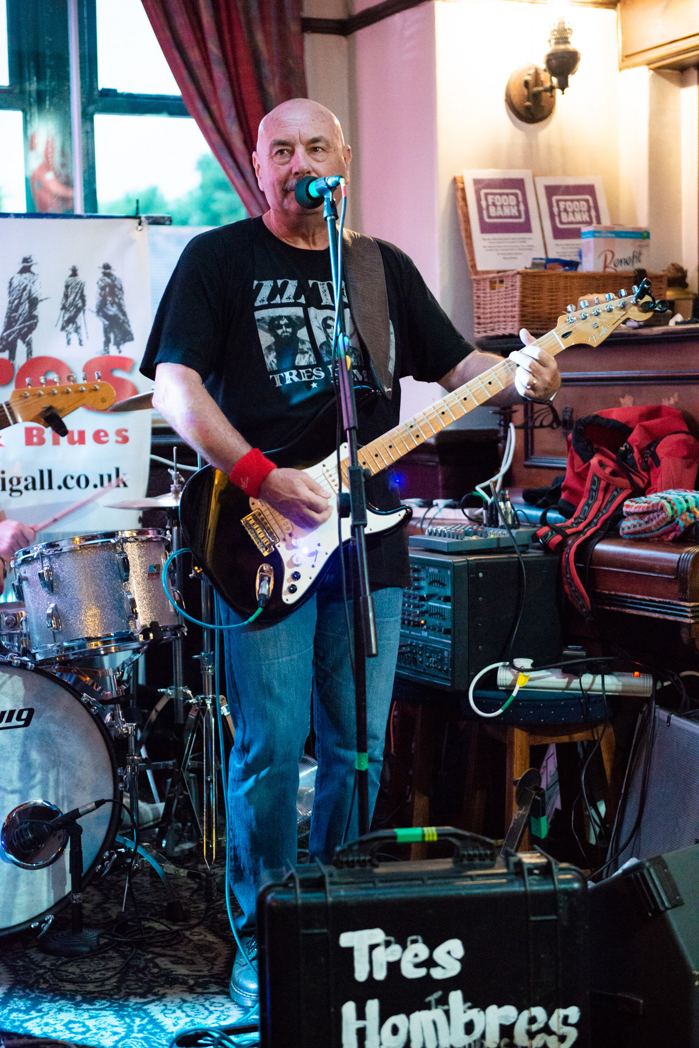 South Wales Rock, Rhythm And Blues band Tres Hombres play at The Butchers in Rhiwbina.