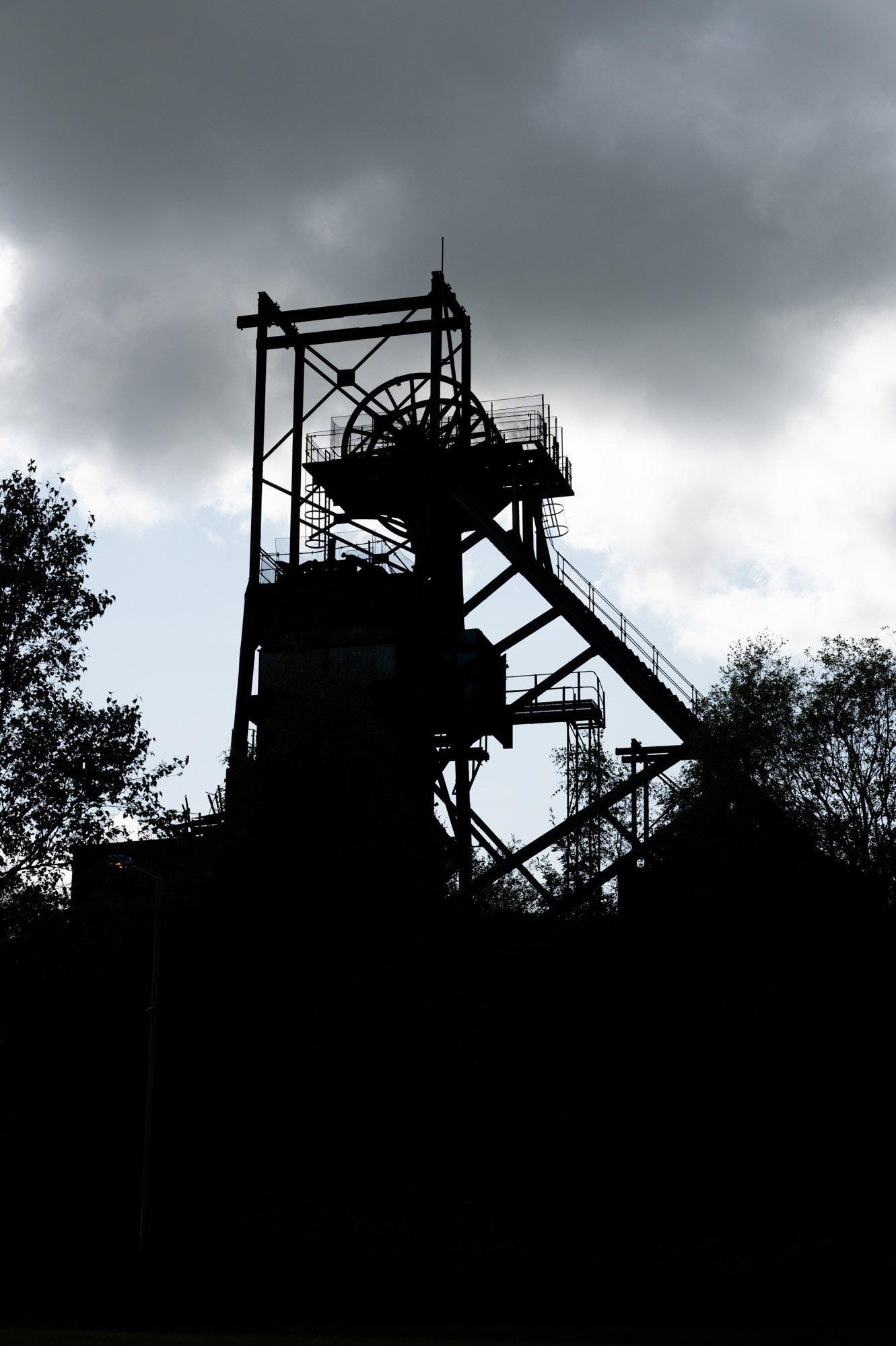 The now derelict pithead gear and winding house at Penallta Colliery, Ystrad Mynach.