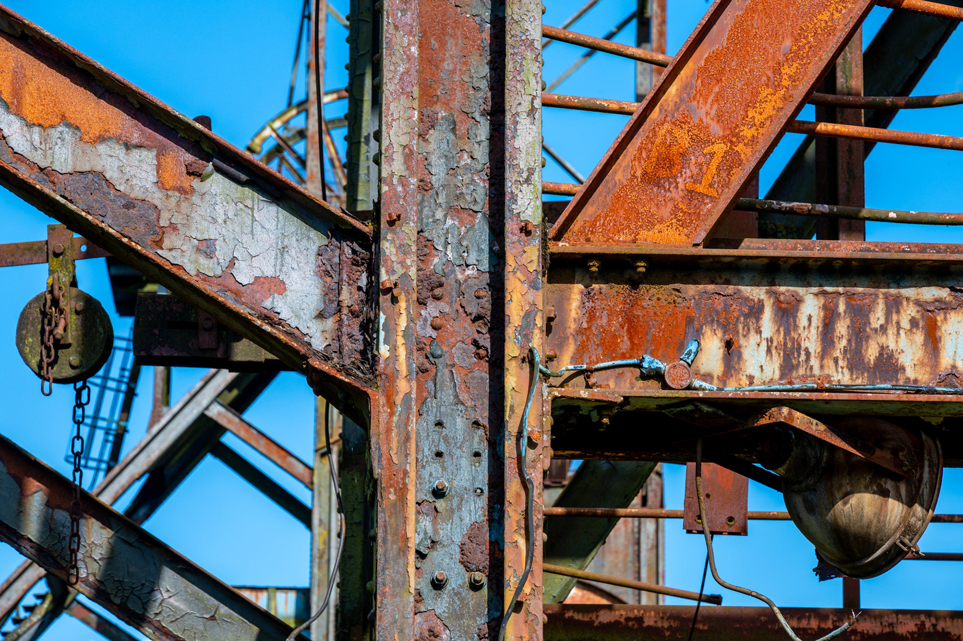 The now derelict pithead gear and winding house at Penallta Colliery, Ystrad Mynach.