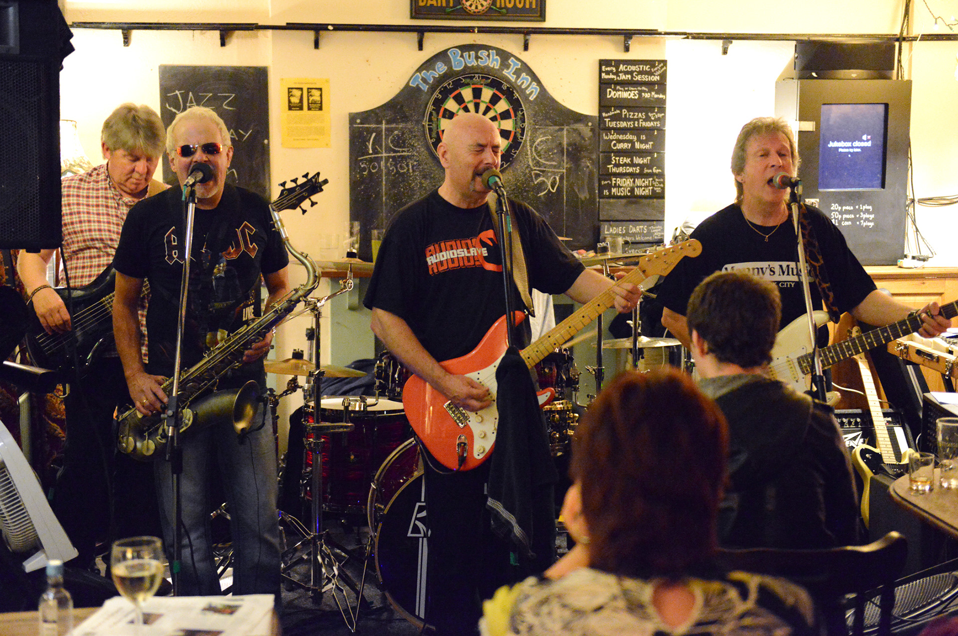 Tres Hombres play at The Bush Inn, Upper Cwmbran.