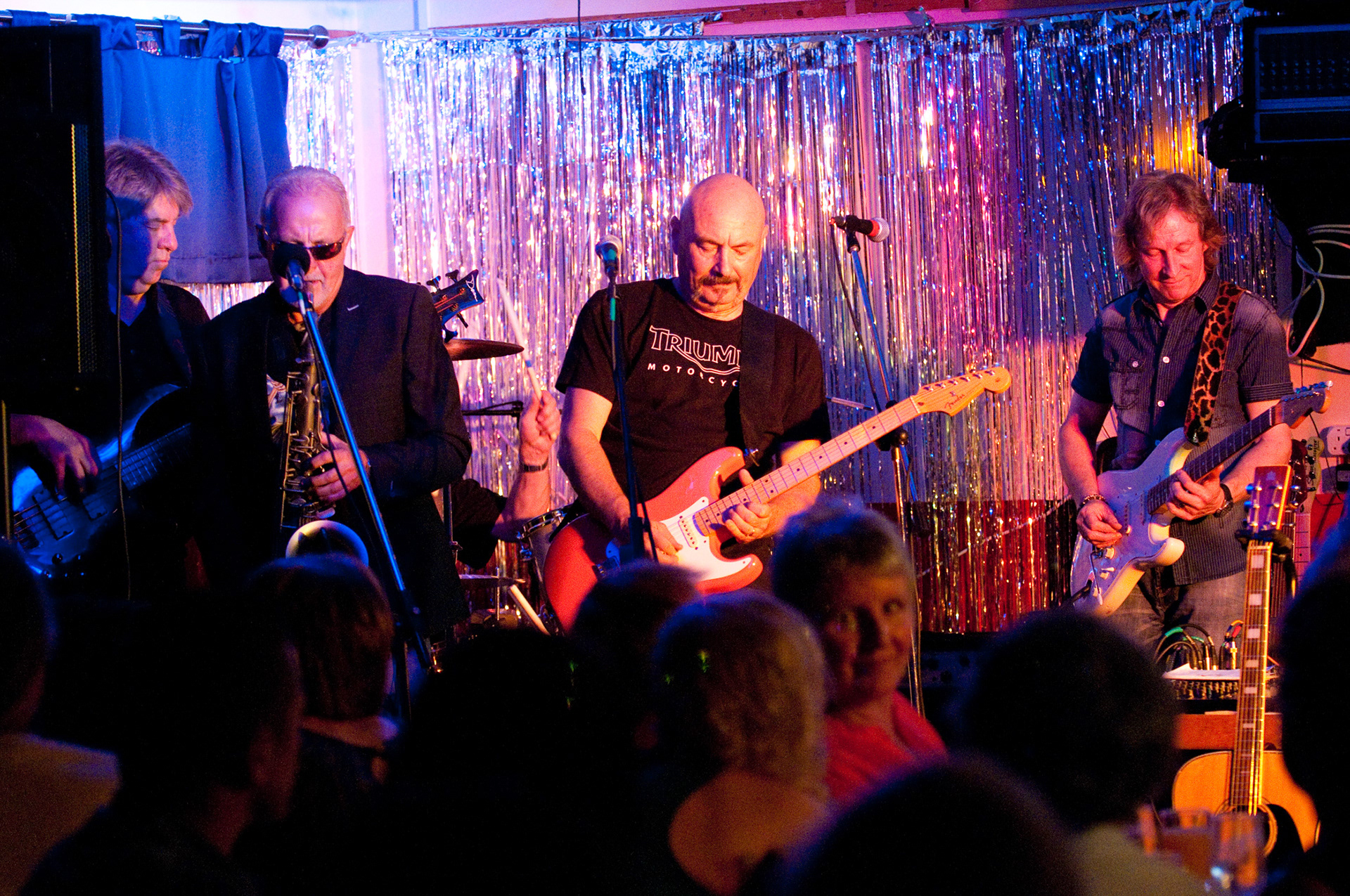 Tres Hombres perform at The Borough Blues Club, New Inn, Saturday 1/6/13.