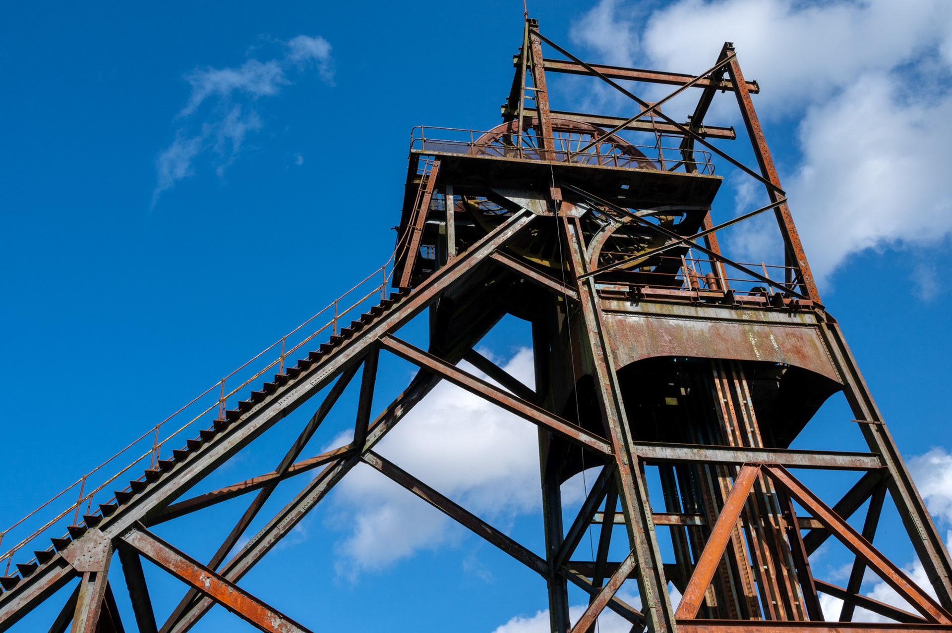 The now derelict pithead gear and winding house at Penallta Colliery, Ystrad Mynach.