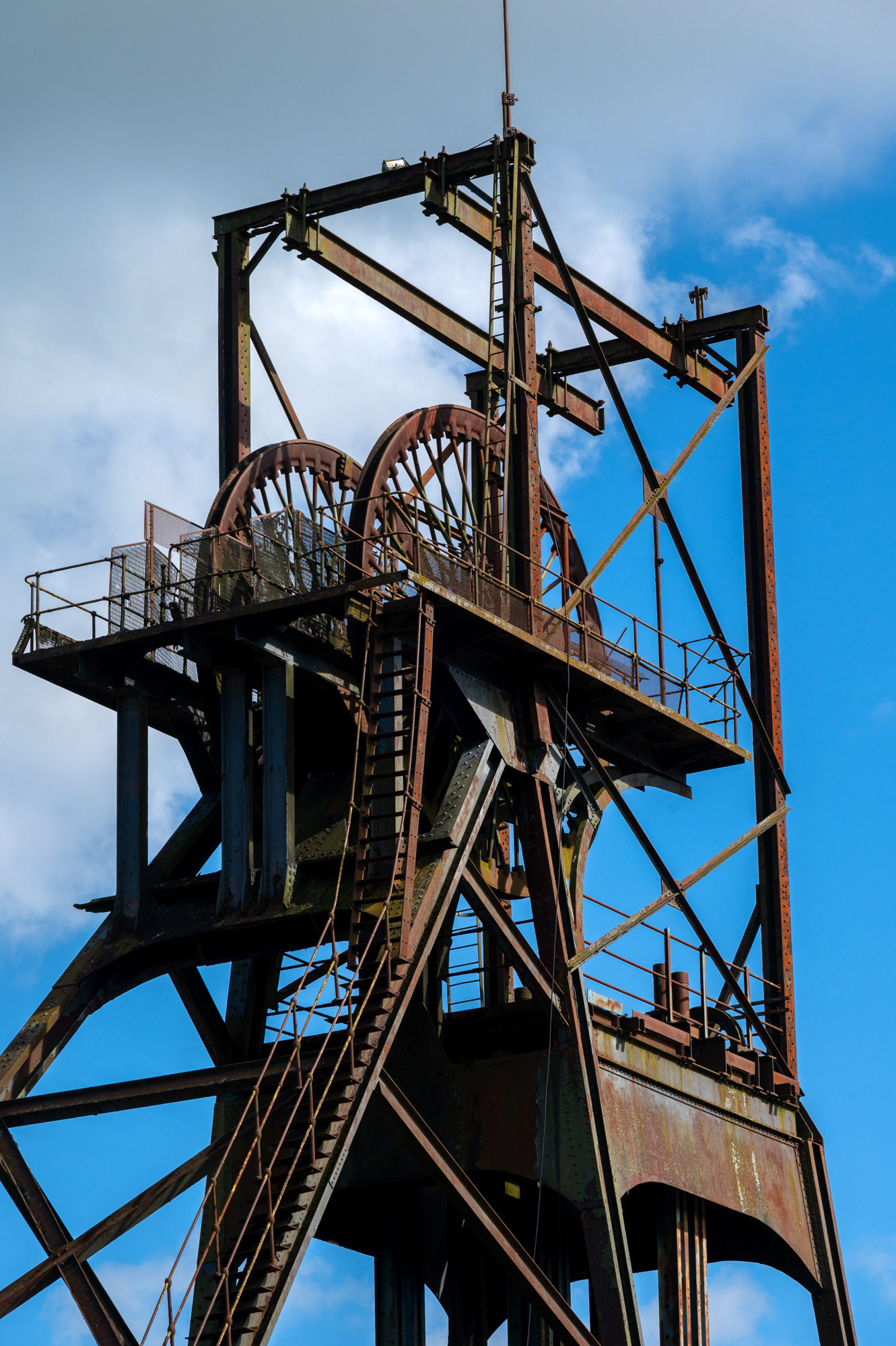 The now derelict pithead gear and winding house at Penallta Colliery, Ystrad Mynach.