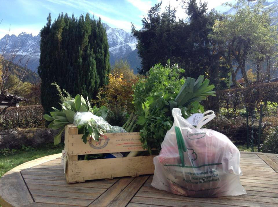 Extra: order shopping, market produce deliveries & local produce / Extra: commande de courses, livraisons de produits du marché et produits locaux