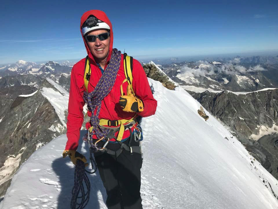 Extra: book recommended mountain guides for skiing, climbing, Mont Blanc expeditions etc / 88/5000 Extra: réservez des guides de montagne recommandés pour le ski, l'escalade, les expéditions au Mont Blanc etc