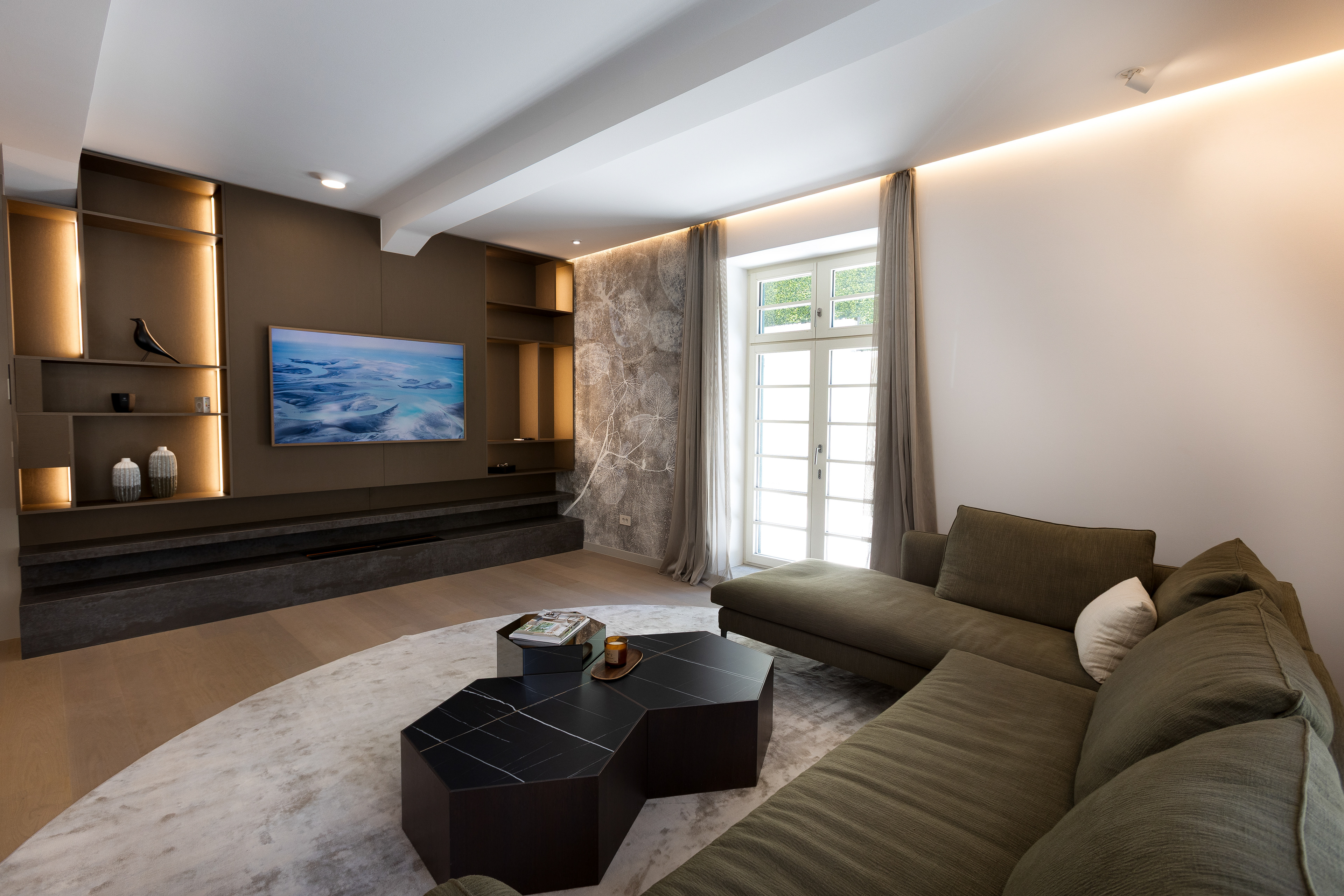 APARTMANI 2025